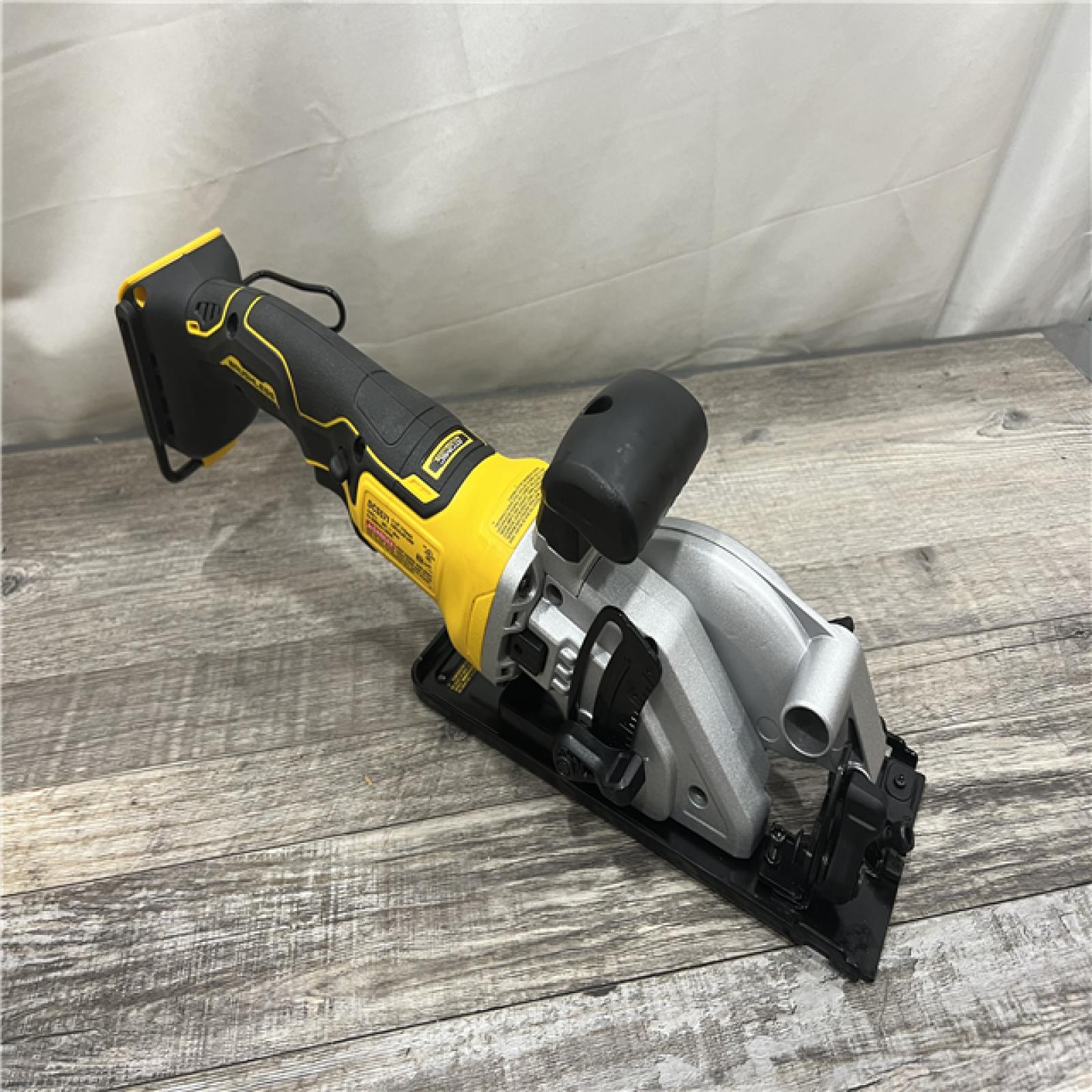 AS-IS DEWALT ATOMIC 20V MAX Cordless Brushless 4-1/2 in. Circular Saw (Tool Only)