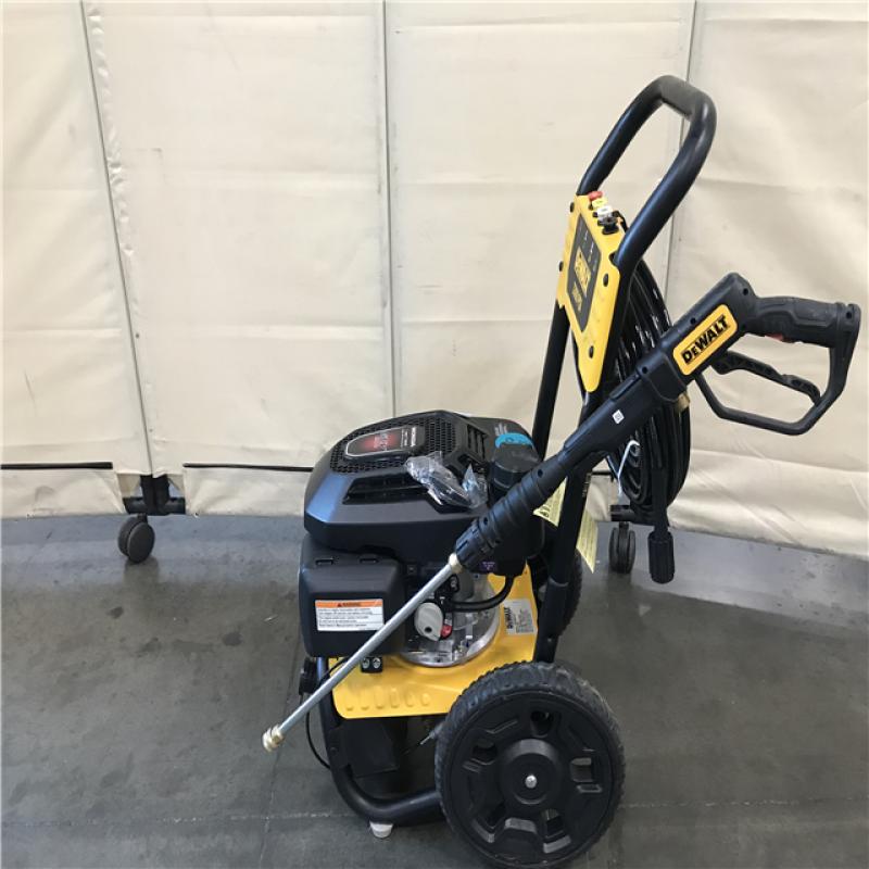 DeWalt 3300 PSI 2.4 GPM Gas Cold Water Pressure Washer