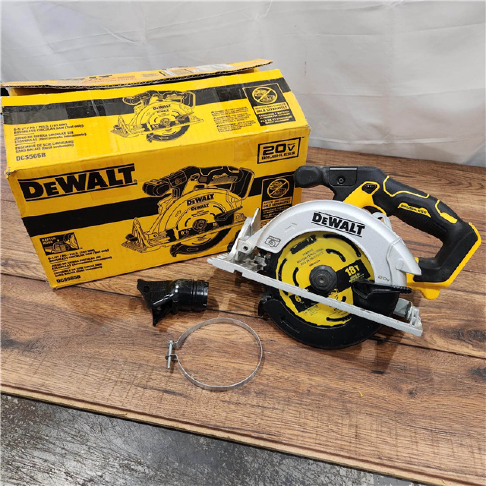 AS-IS 20V MAX Cordless Brushless 6-1/2 in. Sidewinder Style Circular Saw (Tool Only)