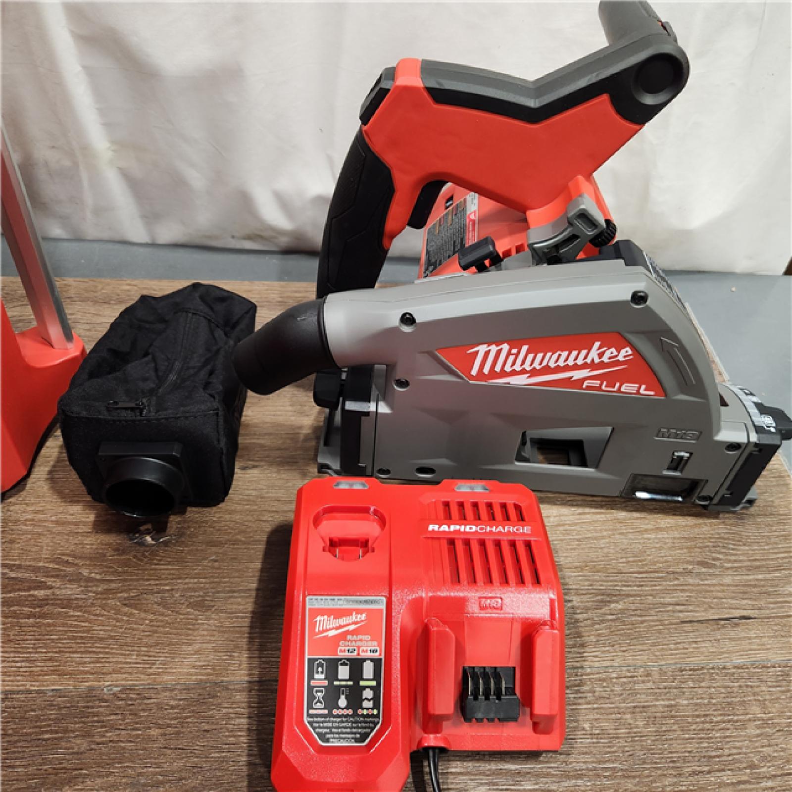 AS-IS Milwaukee 2831-21 M18 FUEL 18-Volt Lithium-Ion Brushless Cordless 6-1/2 in. Plunge Track Saw PACKOUT Kit with One 6.0 Ah Battery