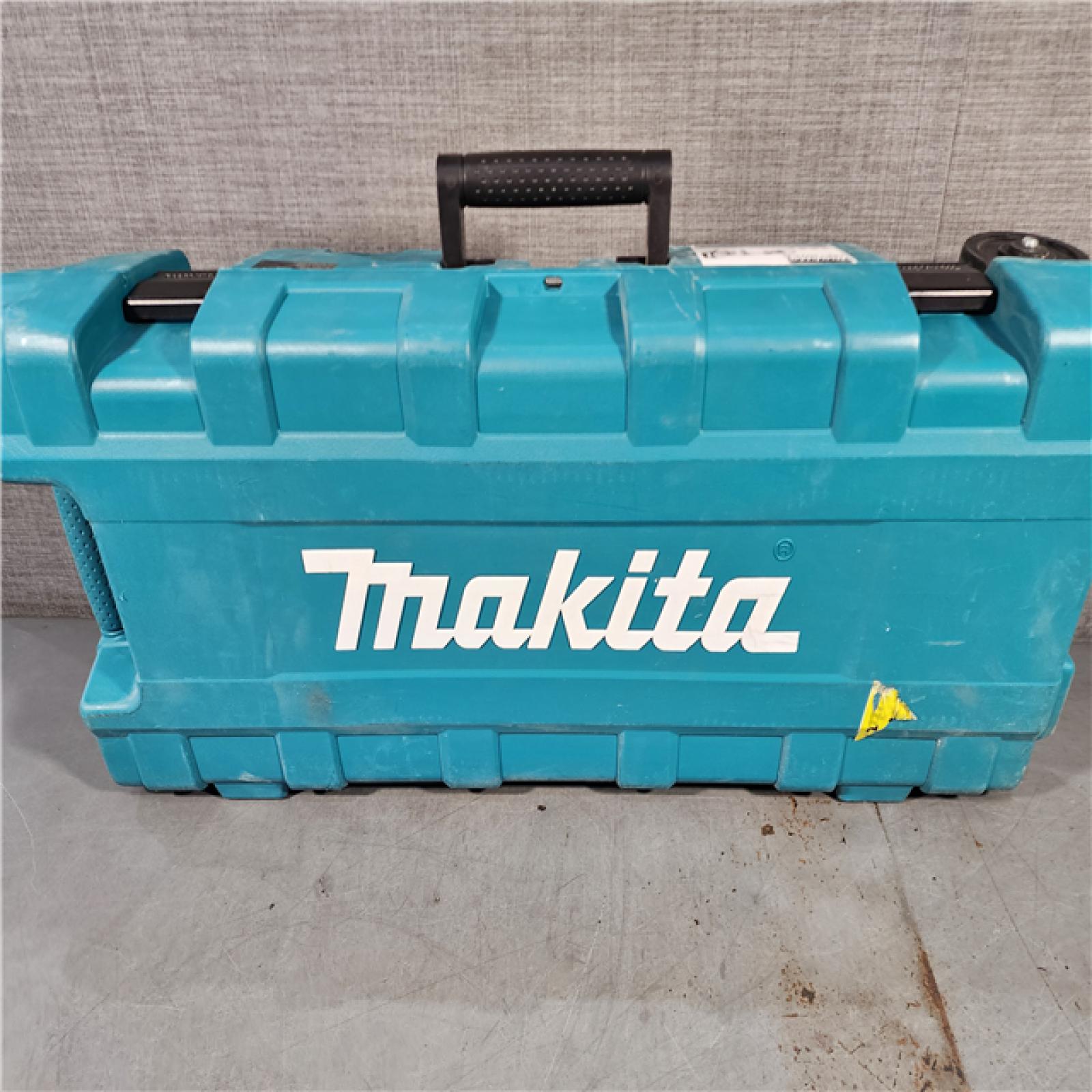 HOUSTON LOCATION - AS-IS Makita HM1307CB 35-Pound 14.0 Amp Variable Speed Corded Demolition Hammer