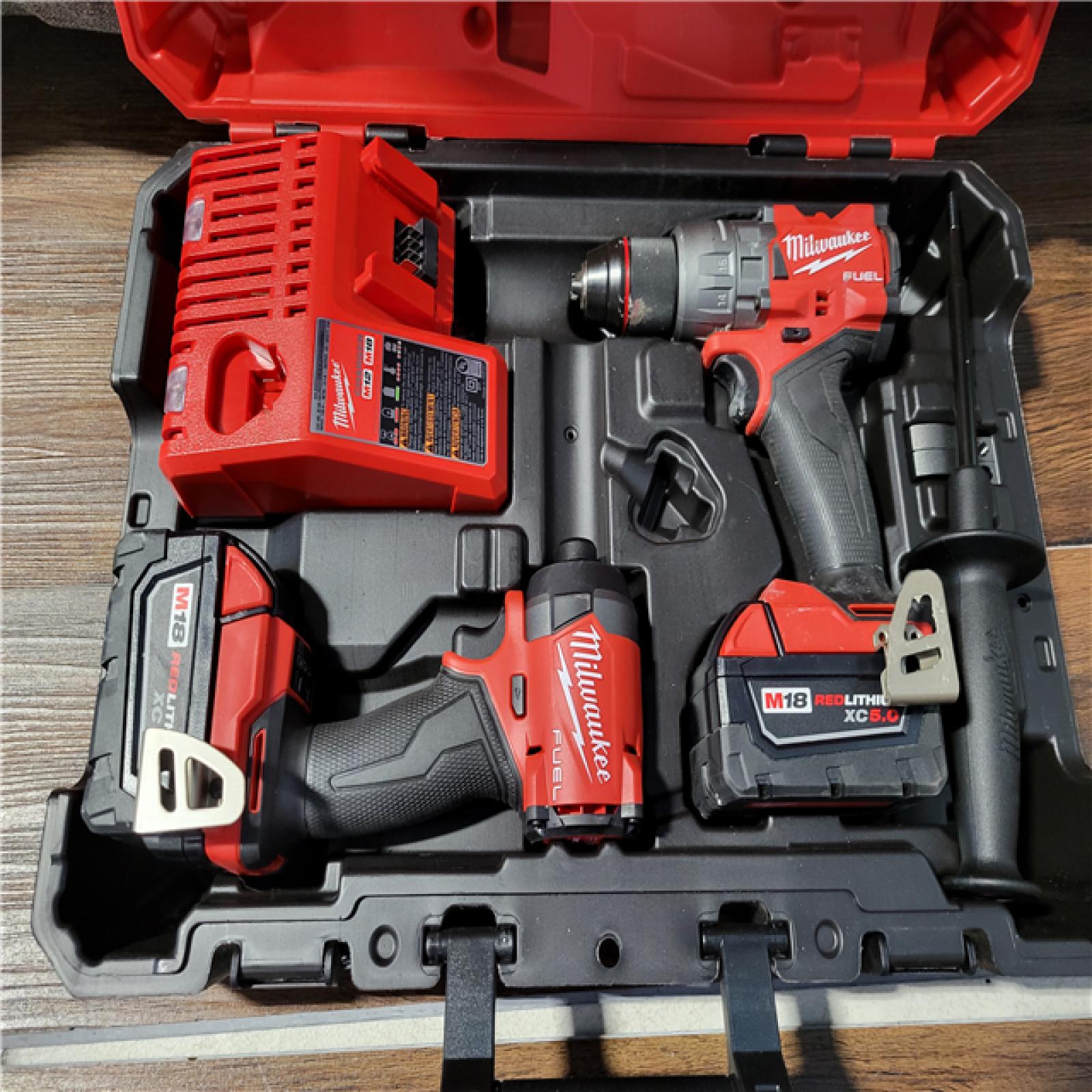 CALIFORNIA AS-IS MILWAUKEE M18 FUEL 2-TOOL COMBO KIT(BATTERIES AND CHARGER INCLUDED)