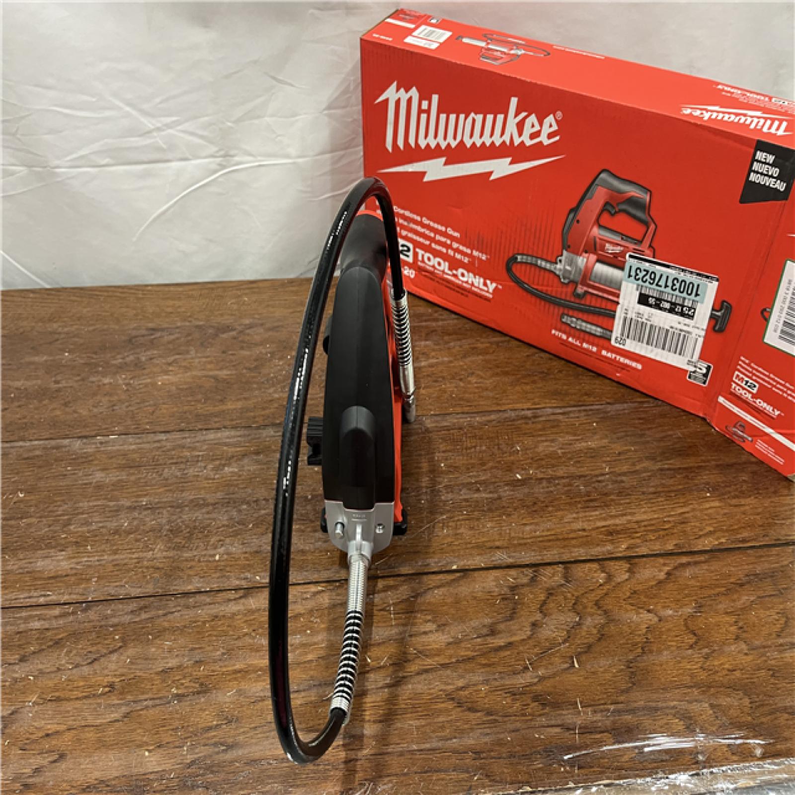 AS-IS Milwaukee 2446-20 M12 12V Cordless Grease Gun (Tool Only)