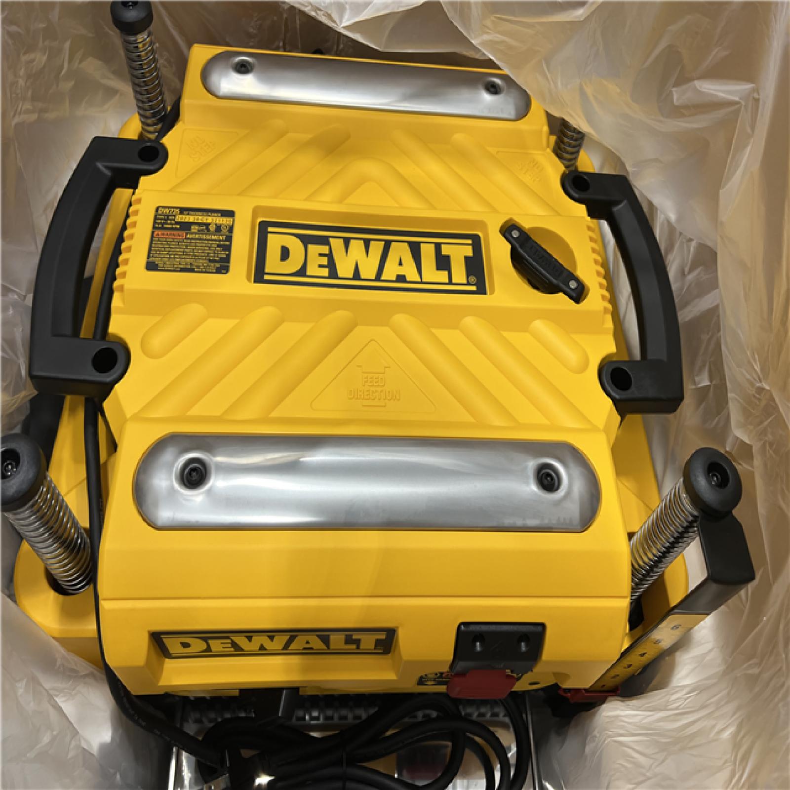 AS-IS DEWALT 13-inch Three Knife Two Speed Thickness Planer