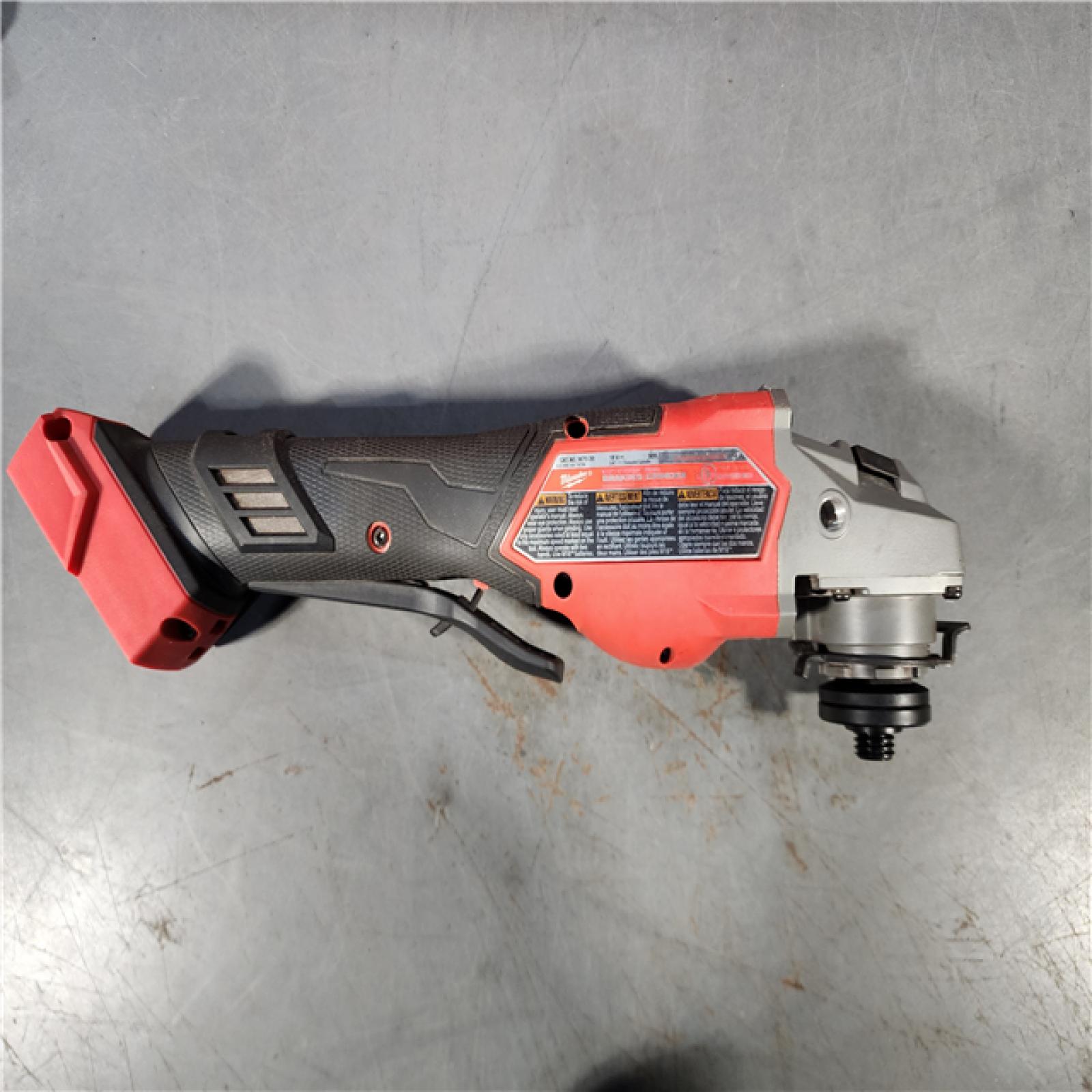 HOUSTON LOCATION - AS-IS (APPEARS LIKE NEW) Milwaukee M18 FUEL 4-1/2-6 Braking Grinder, Paddle Switch (TOOL ONLY)