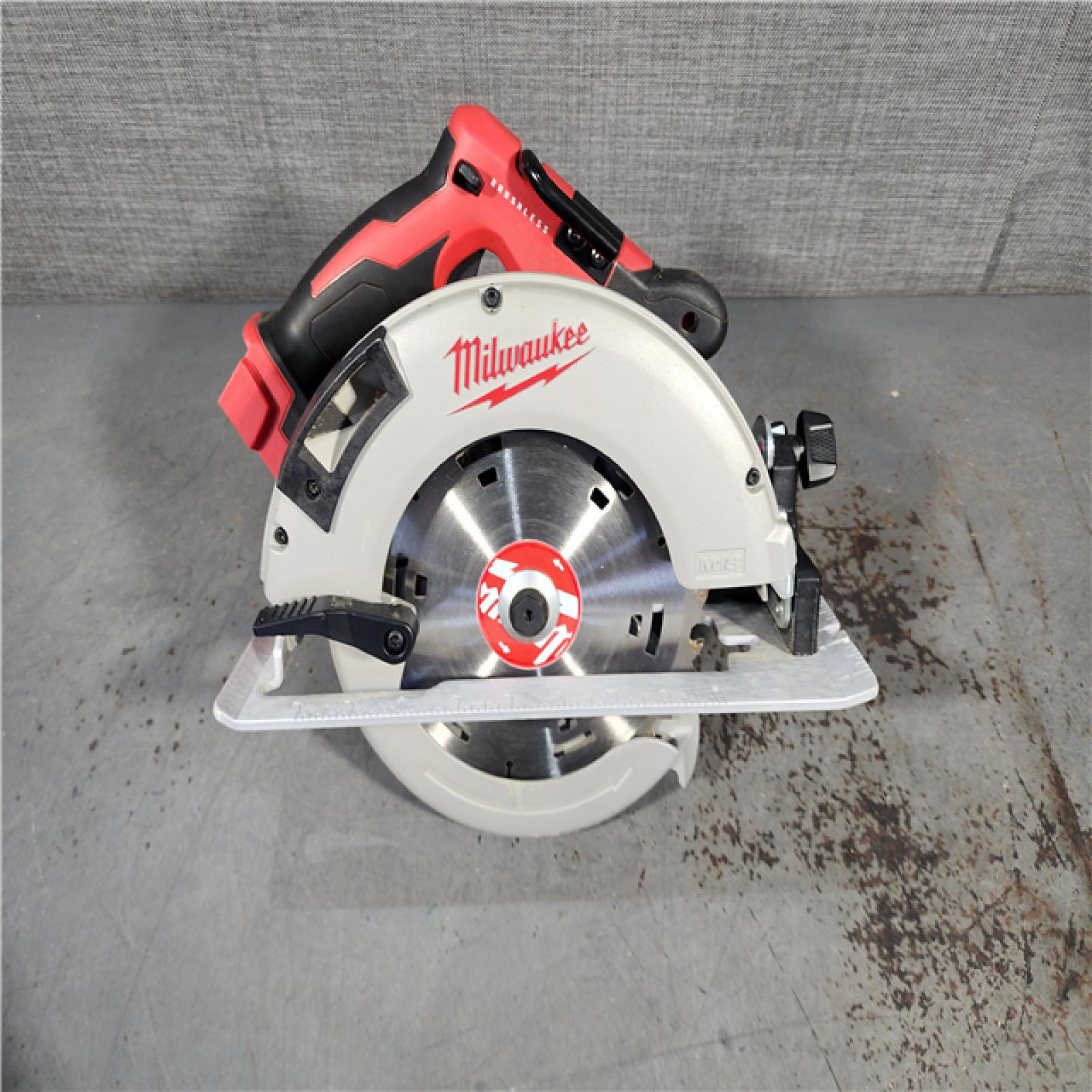 HOUSTON LOCATION - AS-IS Milwaukee M18 7-1/4  18V Brushless Circular Saw 2631-20 (Bare Tool)