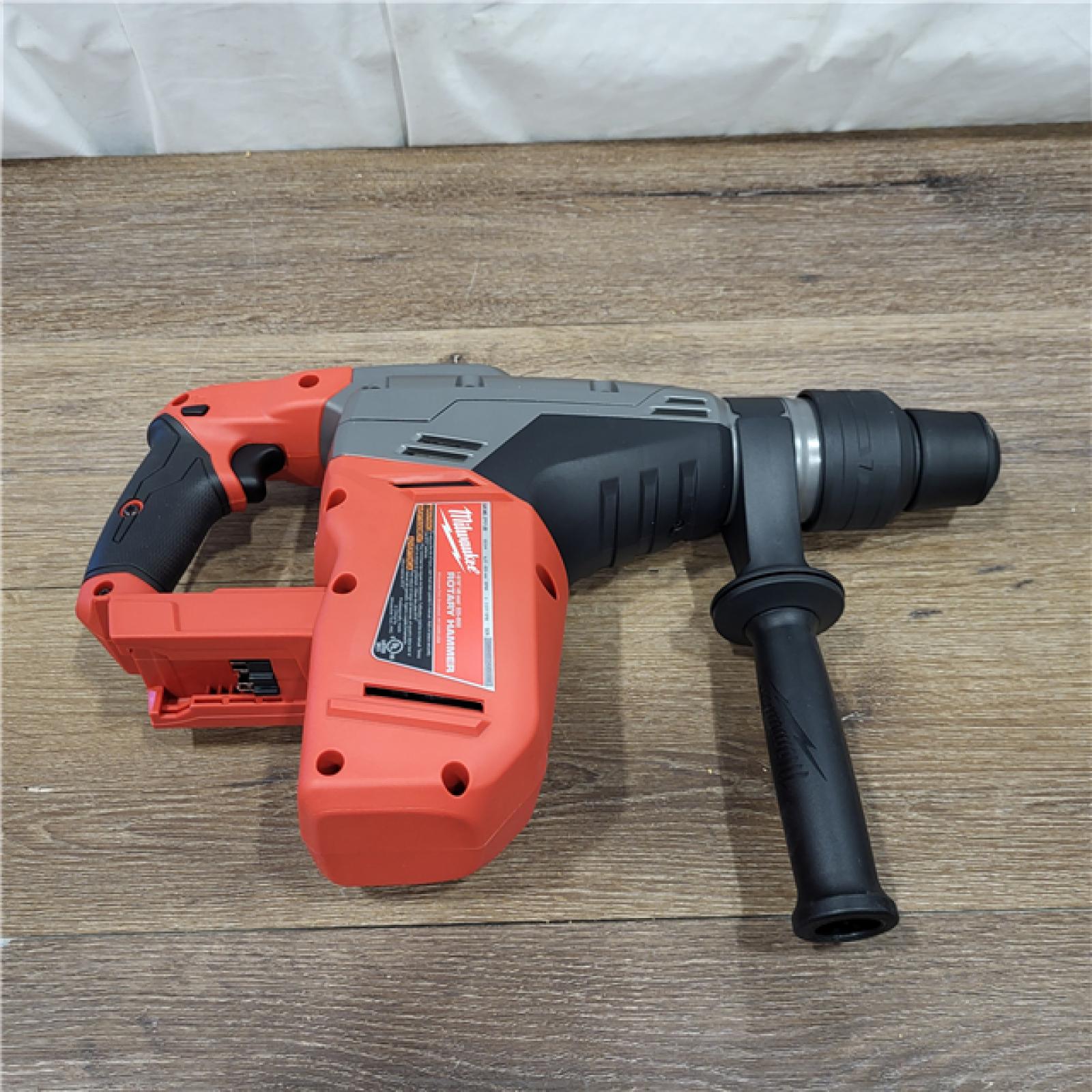 AS-IS M18 FUEL 18V Lithium-Ion Brushless Cordless 1-9/16 in. SDS-Max Rotary Hammer (Tool-Only)