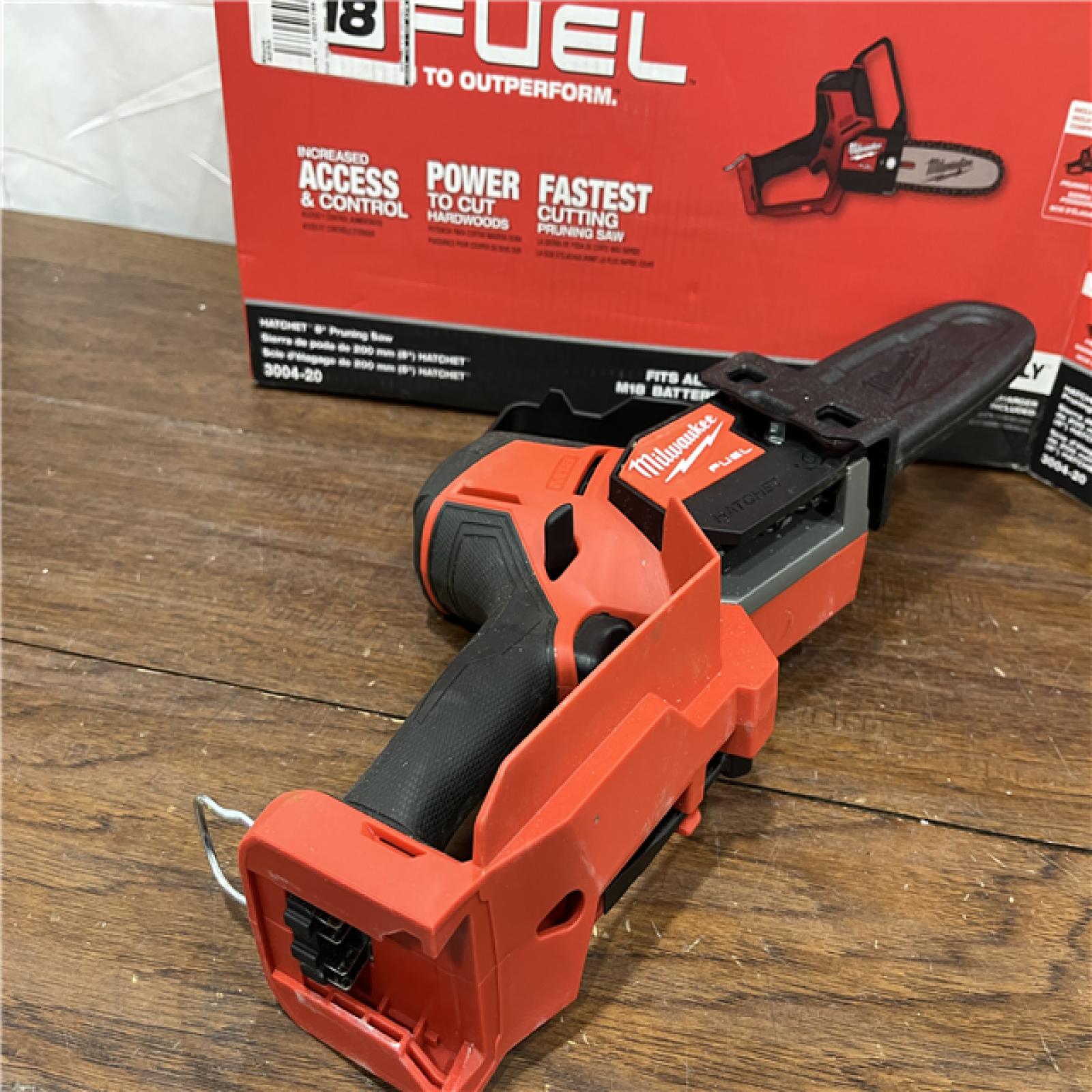 AS-ISMilwaukee Tool 2826-20T M18 FUEL 14  Top Handle 18-Volt Lithium-Ion Brushless Electric Cordless Chainsaw (Tool-Only)