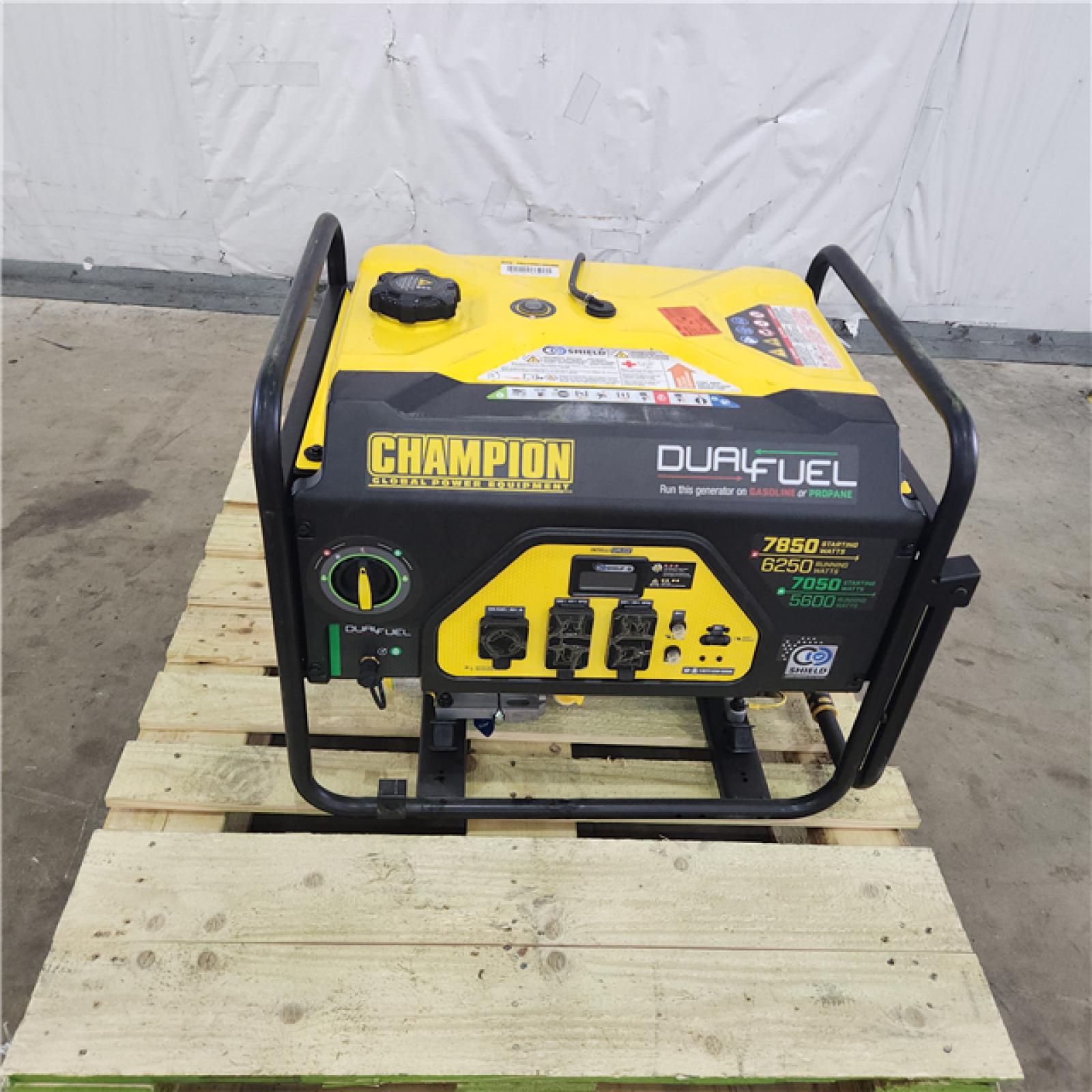 Houston Location - AS-IS Champion Dual Fuel 7,850 Starting Watts Generator