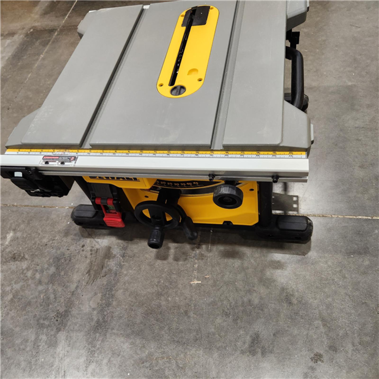 As Is Dewalt 15 Amp Corded 8 1 4 In Compact Portable Jobsite Tablesaw