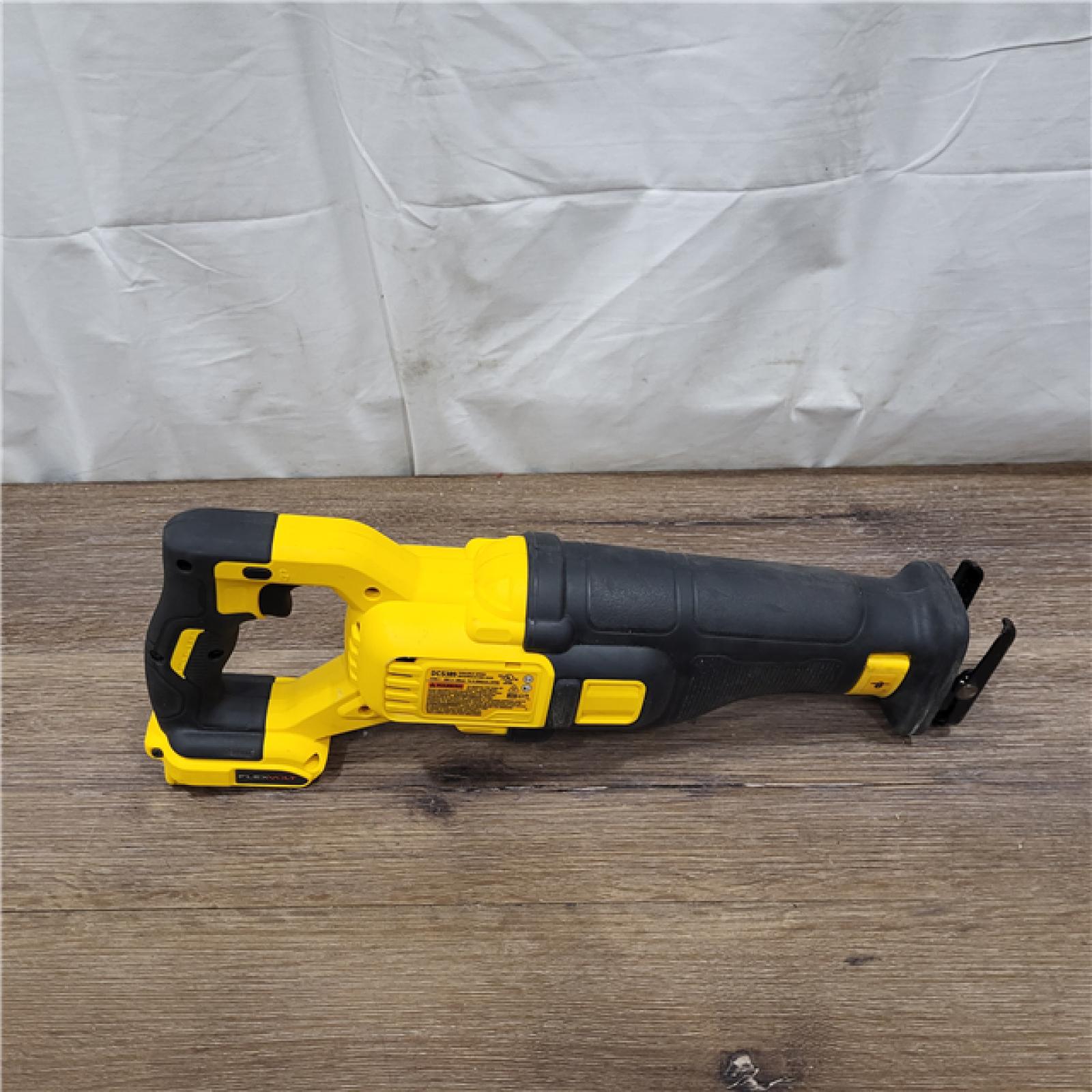 AS-IS DeWalt DCS389B FLEXVOLT 60V MAX Cordless Brushless Reciprocating Saw (Tool-Only)