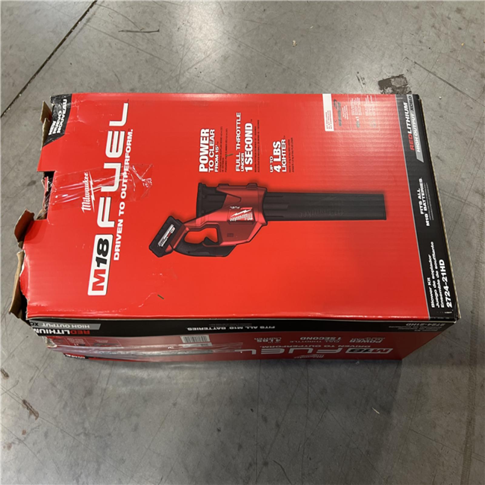 NEW! - Milwaukee M18 FUEL 120 MPH 450 CFM 18V Lithium-Ion Brushless Cordless Handheld Blower Kit with 8.0 Ah Battery, Rapid Charger