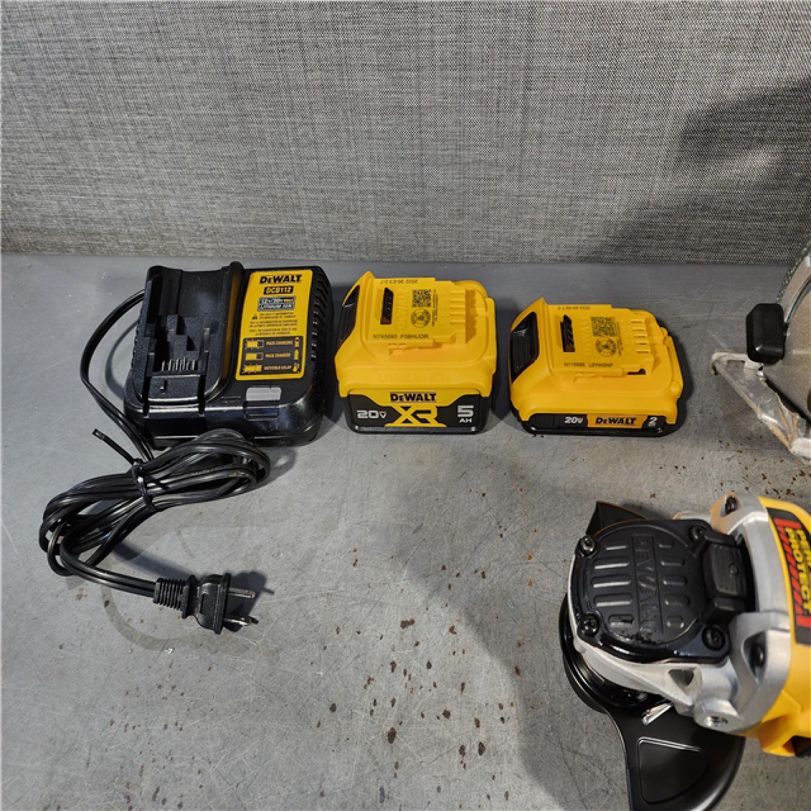 HOUSTON LOCATION - AS-IS Dewalt 20-Volt MAX ToughSystem Lithium-Ion 6-Tool Cordless Combo Kit