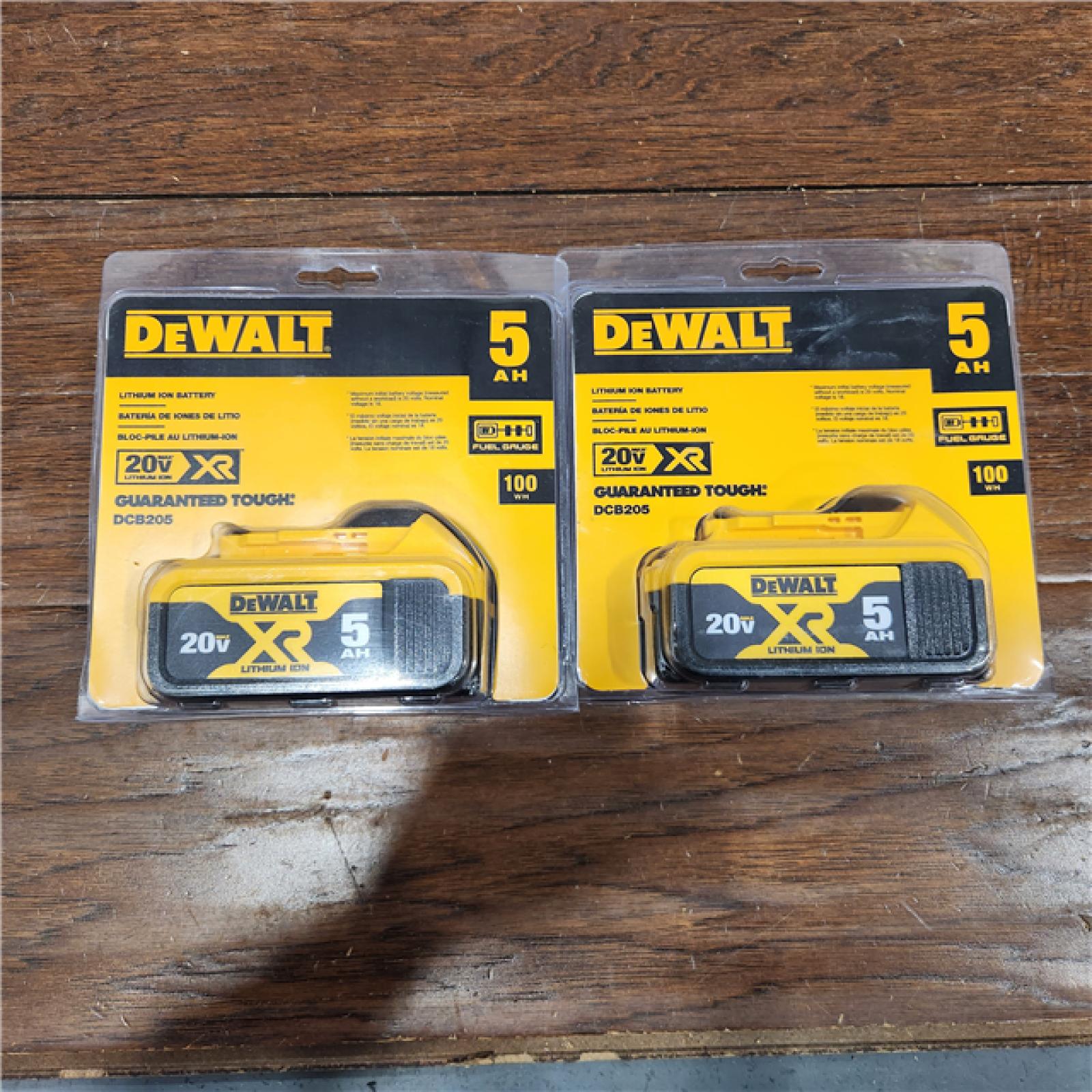 NEW Dewalt 20-Volt MAX XR Lithium-Ion Premium Battery Pack 5.0Ah (2 PACKS)