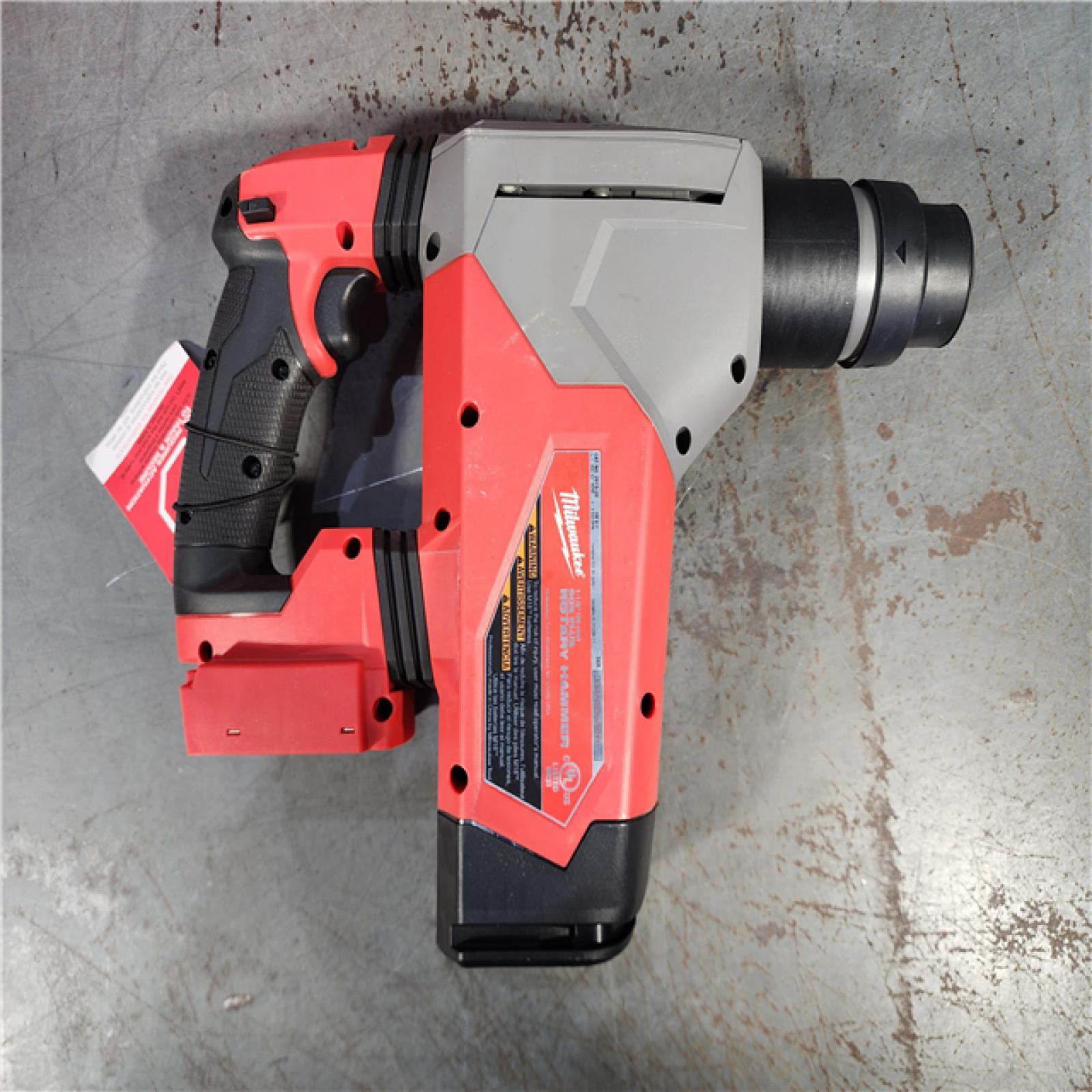 HOUSTON LOCATION - AS-IS (APPEARS LIKE NEW) Milwaukee 2915-20 M18 FUEL 18-Volt Lithium-Ion Brushless Cordless SDS-Plus 1-1/8 in. Rotary Hammer Drill (Tool-Only)