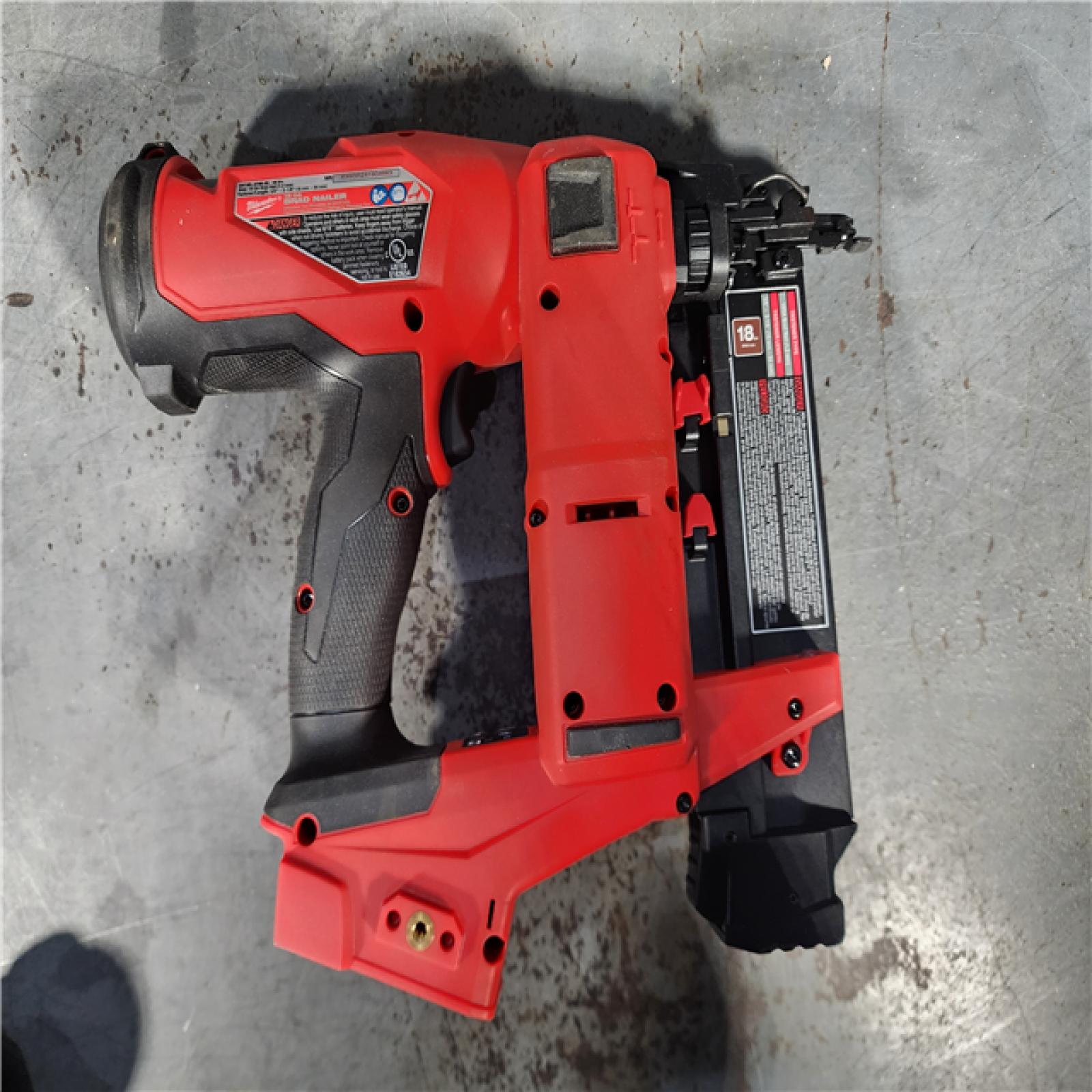 HOUSTON LOCATION - AS-IS (3) Milwaukee M18 Fuel 18V Brushless 18-Gauge Brad Nailer 2746-20 (Bare Tool)