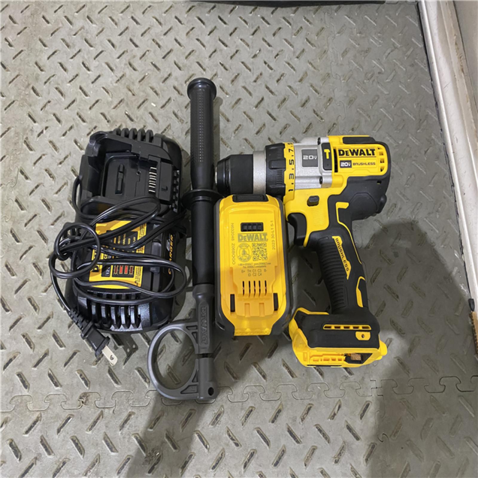 Houston location AS-IS Dewalt FLEXVOLT 20 Volt 1/2 in. Brushless Cordless Hammer Drill/Driver Kit (Battery & Charger)