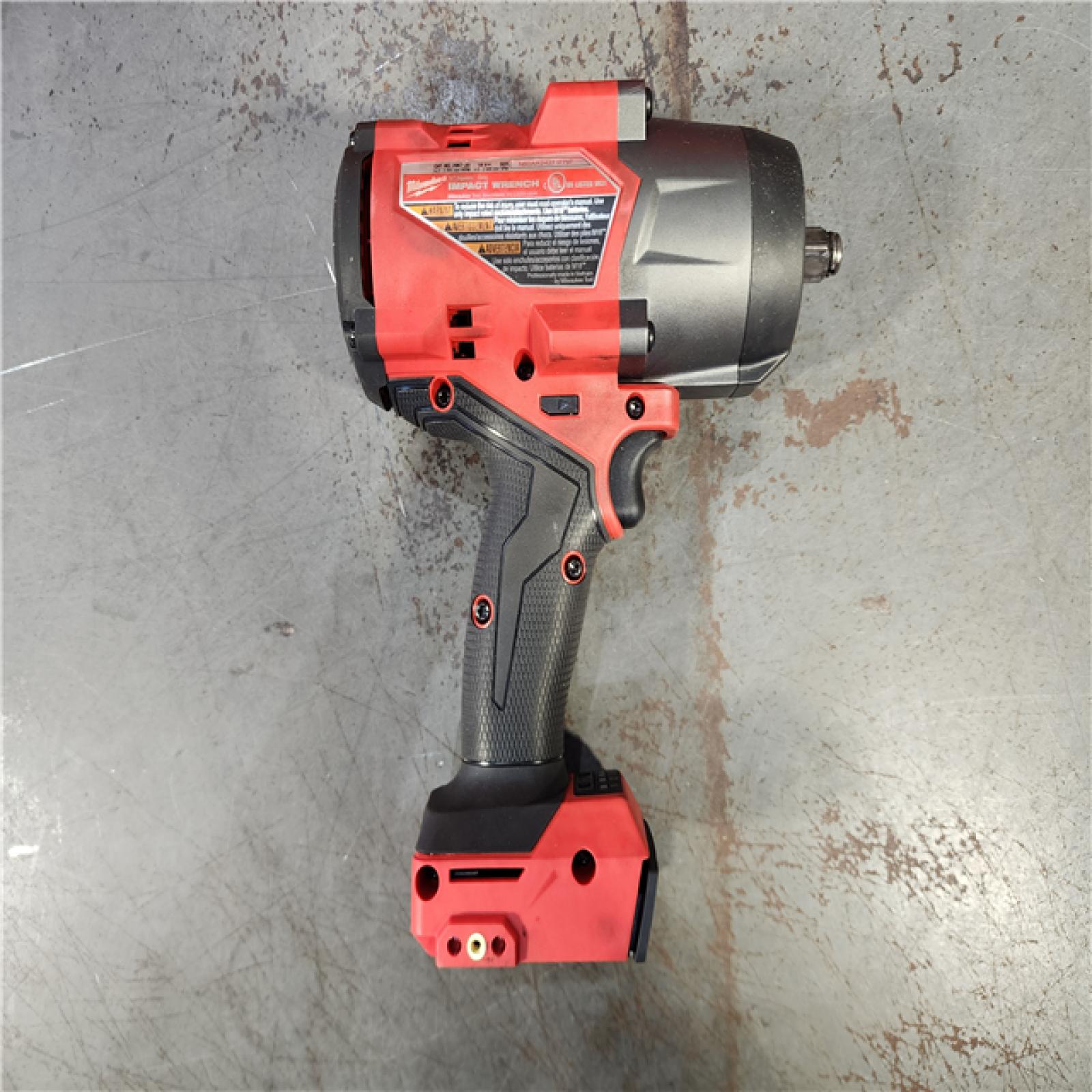 HOUSTON LOCATION - AS-IS Milwaukee M18 1/2 in. Cordless Brushless High Torque Impact Wrench Kit (Battery & Charger)