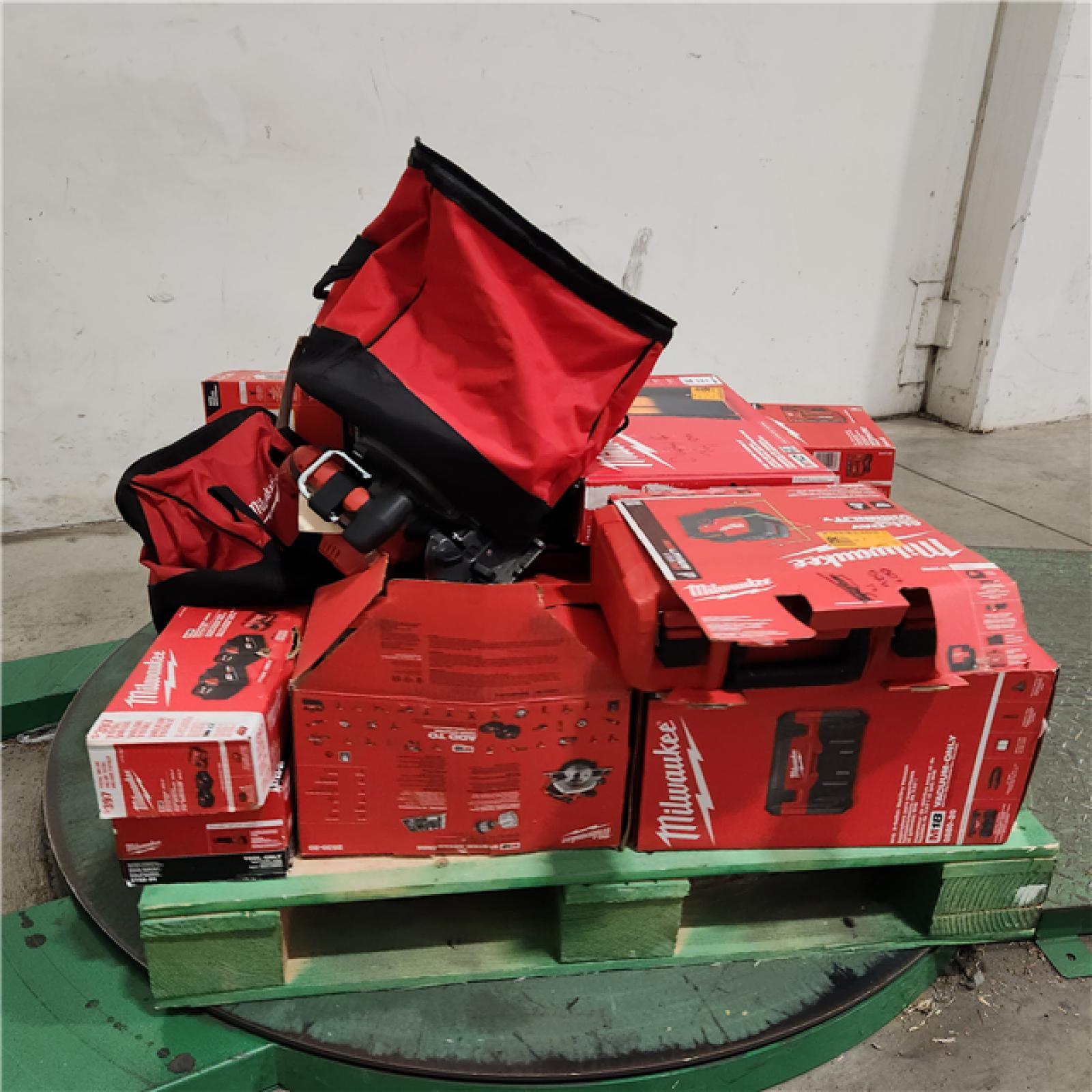 Dallas Location - As-Is MILWAUKEE Tool Pallet