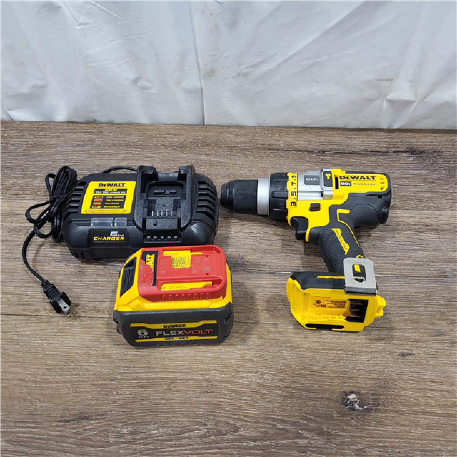 AS-IS Dewalt FLEXVOLT 20 Volt 1/2 in. Brushless Cordless Hammer Drill/Driver Kit (Battery & Charger)