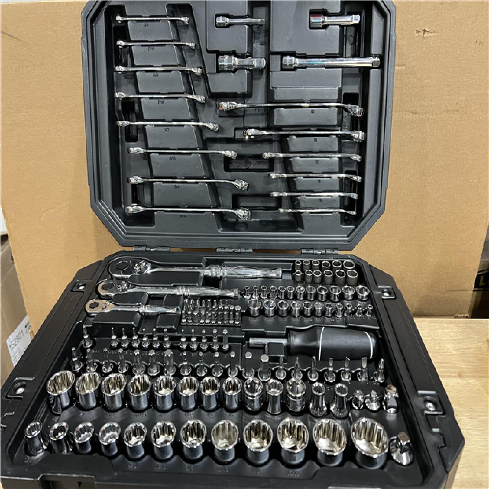 AS-IS Husky Mechanics Tool Set (290-Piece)