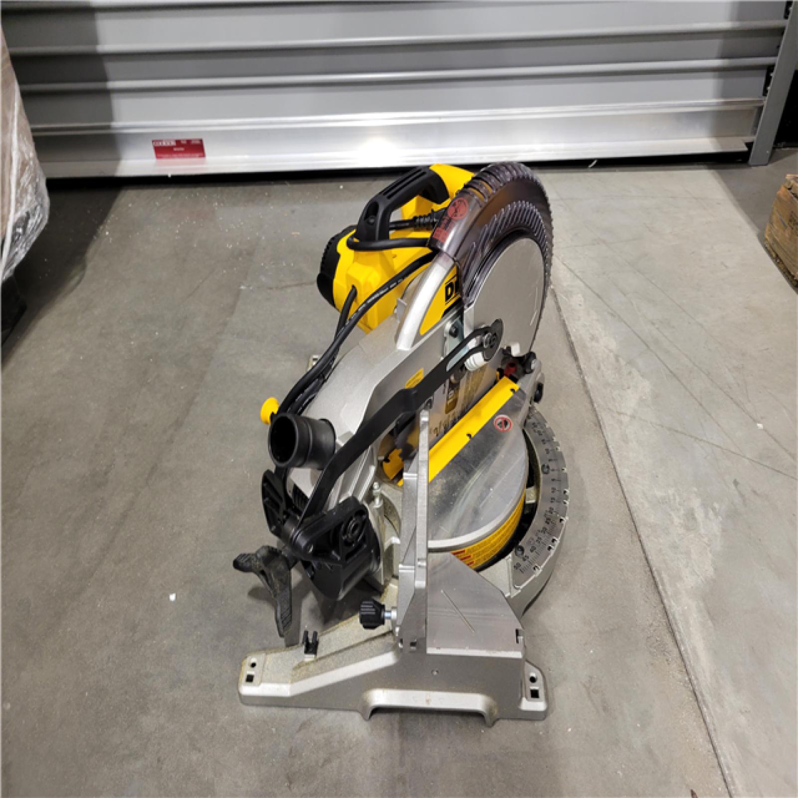 AS-IS DeWalt 15 Amps Corded 10 in. Single Bevel Compound Miter Saw