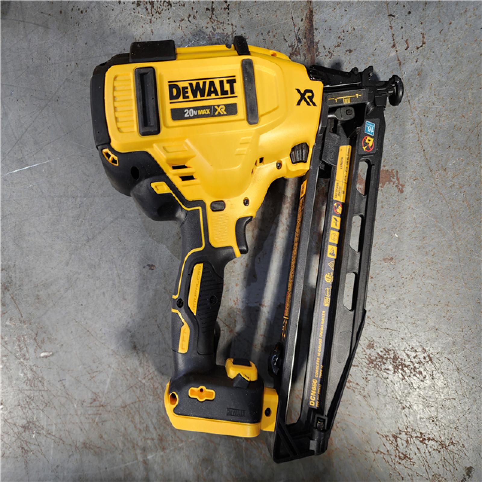 HOUSTON LOCATION - AS-IS DeWalt DCN660D1 20V 16 Gauge Cordless Angled Finish Nailer Kit W/ 2Ah Battery