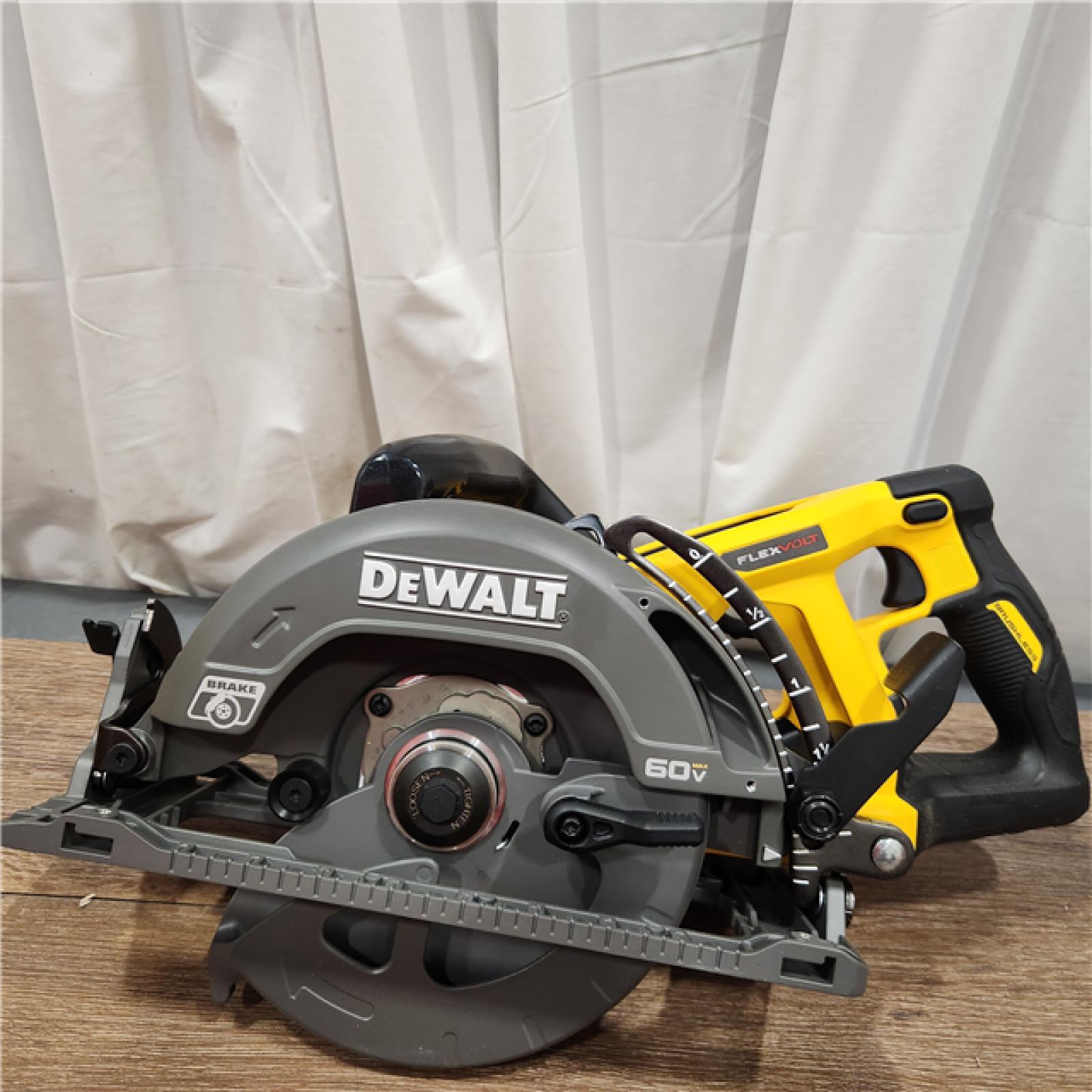 AS-IS DEWALT FLEXVOLT 60V MAX Cordless Brushless 7-1/4 in. Wormdrive Style Circular Saw (Tool Only)