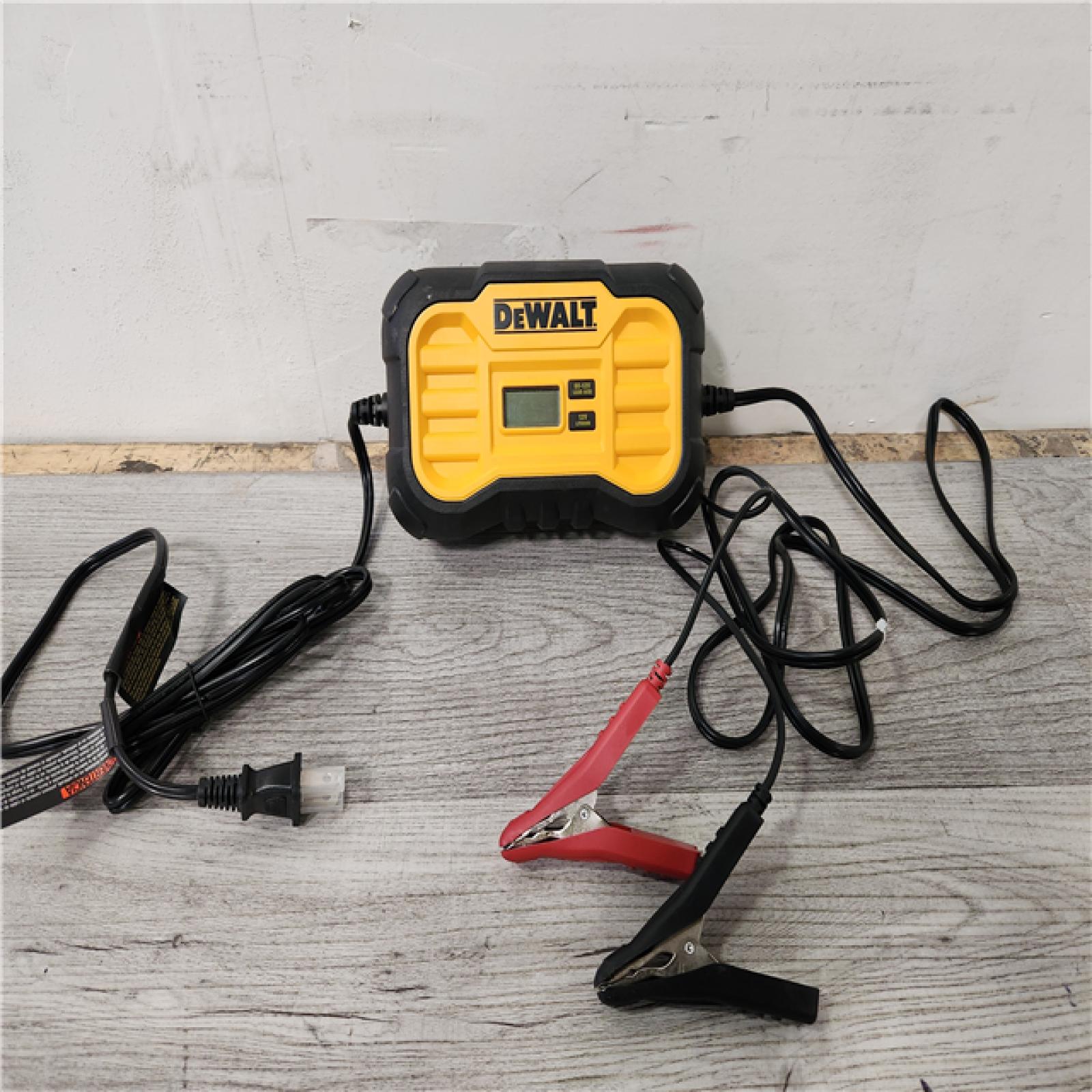 Phoenix Location DEWALT Professional 10 Amp Battery Charger, Battery Maintainer, Battery Trickle Charger