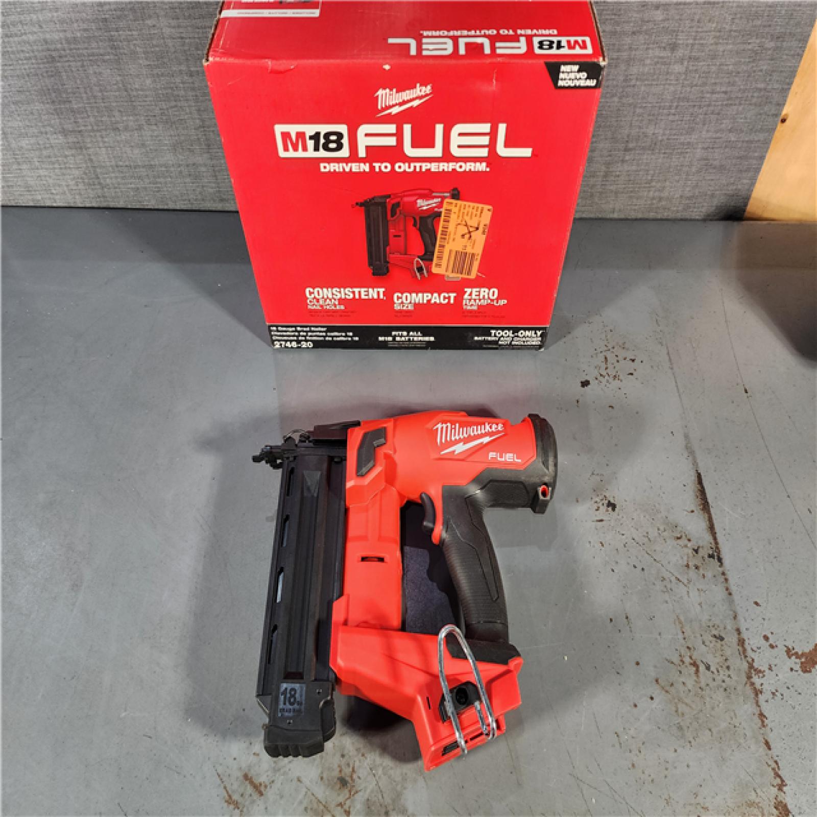 HOUSTON LOCATION - AS-IS (APPEARS LIKE NEW) Milwaukee M18 Fuel 18V Brushless 18-Gauge Brad Nailer 2746-20 (Bare Tool)