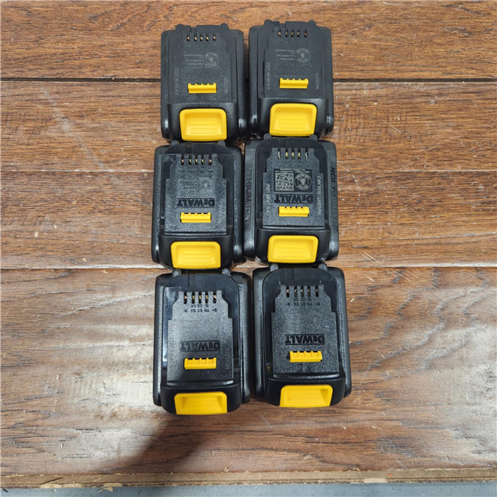 AS-IS Dewalt DCB201 20V MAX Lithium Ion Compact Battery Pack (1.5 AH) (6-PACK)