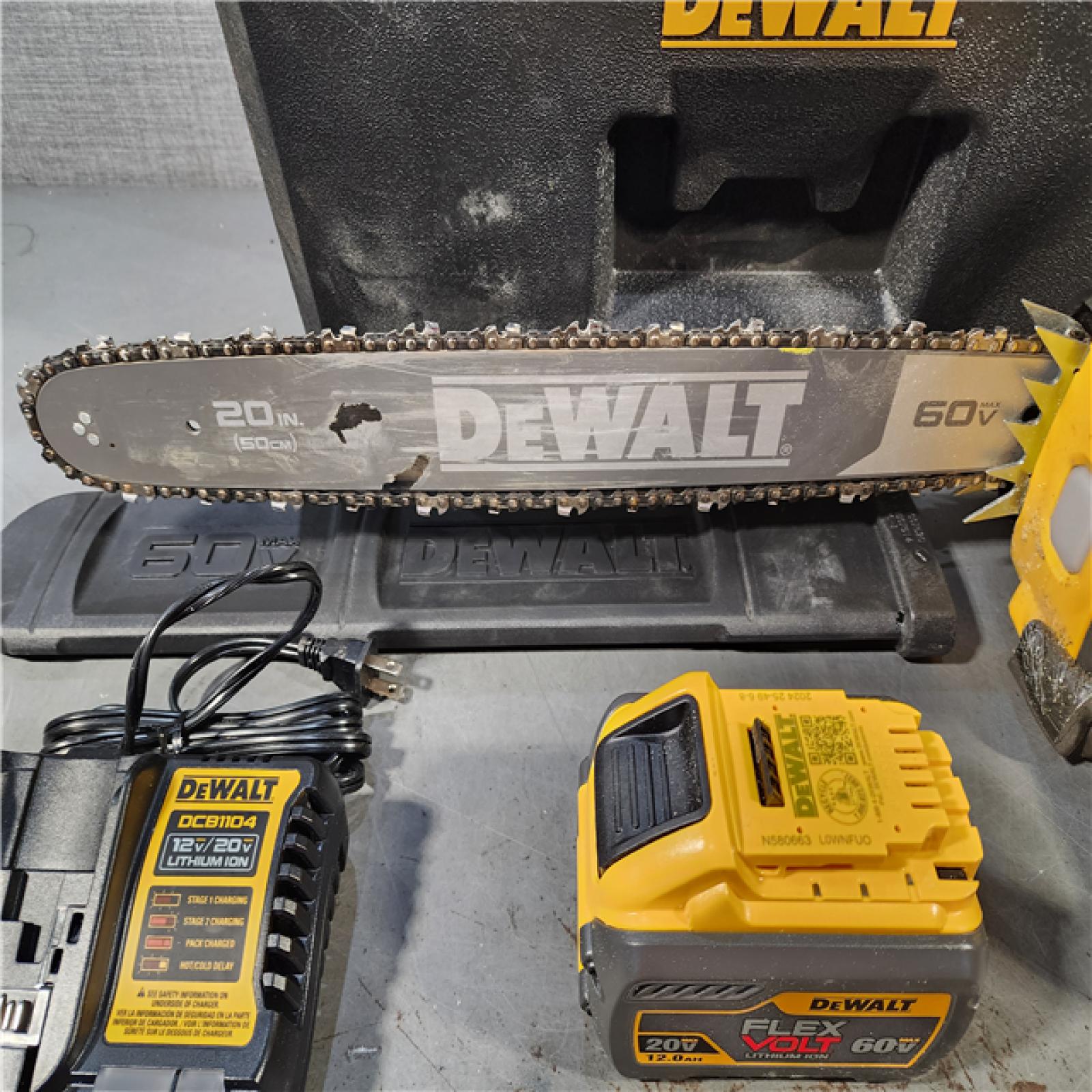 HOUSTON LOCATION - AS-IS DEWALT FLEXVOLT 60V MAX 20 in. Brushless Electric Cordless Chainsaw Kit and Carry Case with (1) FLEXVOLT 12 Ah Battery & Charger