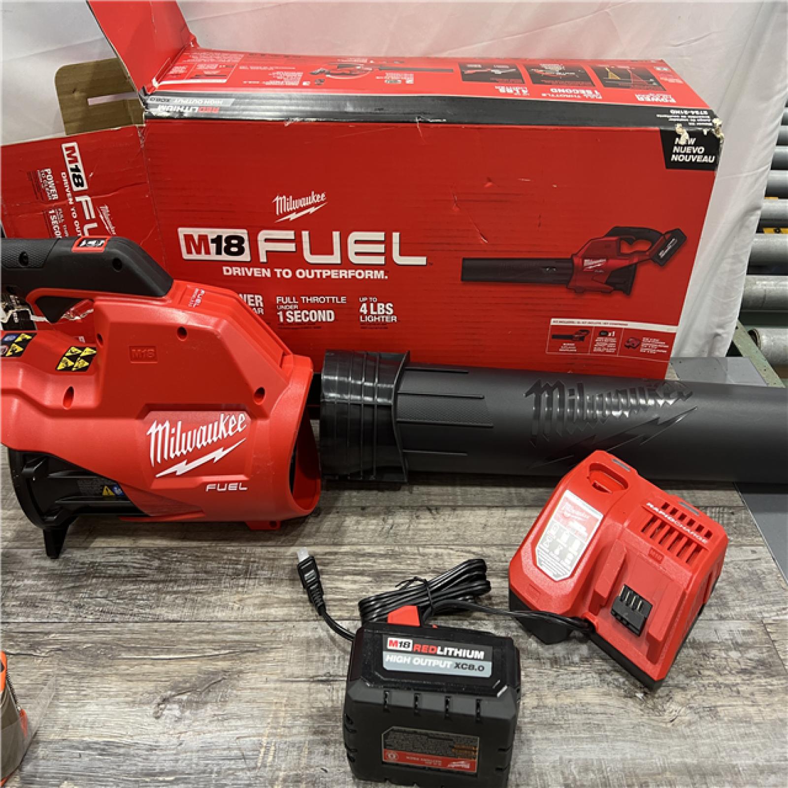 AS-IS MILWAUKEE M18 FUEL 120 MPH 450 CFM 18V Lithium-Ion Brushless Cordless Handheld Blower Kit with 8.0 Ah Battery, Rapid Charger