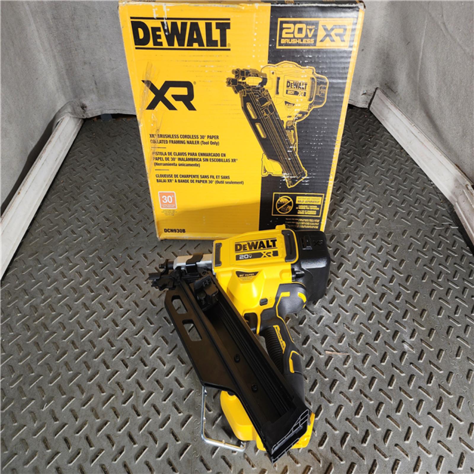 HOUSTON LOCATION - AS-IS (APPEARS LIKE NEW) 20-Volt 30° Cordless Framing Nailer (Tool-Only)