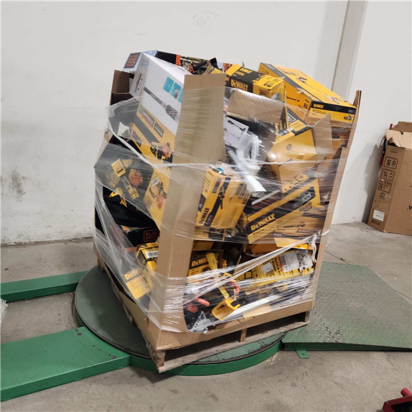 Dallas Location - As-Is DEWALT Tool Pallet