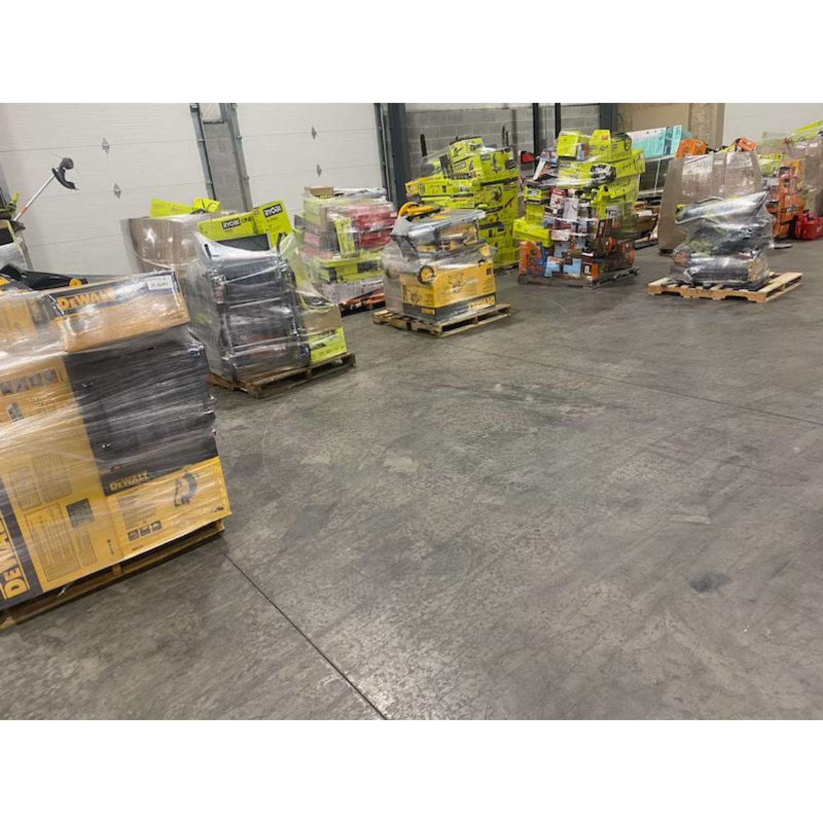 Pittston Location As-Is Power Tools Partial Truckload (10 pallets) 1359712-D