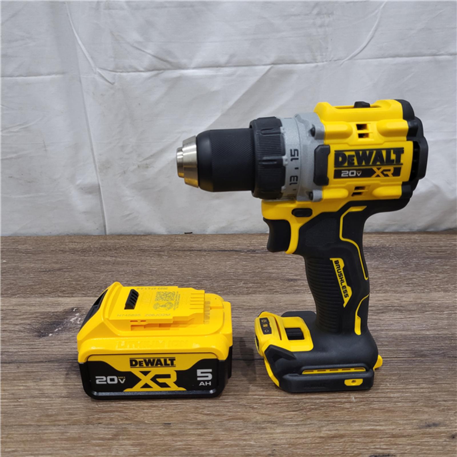 AS-IS  DEWALT 20V MAX XR Brushless Cordless 1/2 Drill/Driver Kit