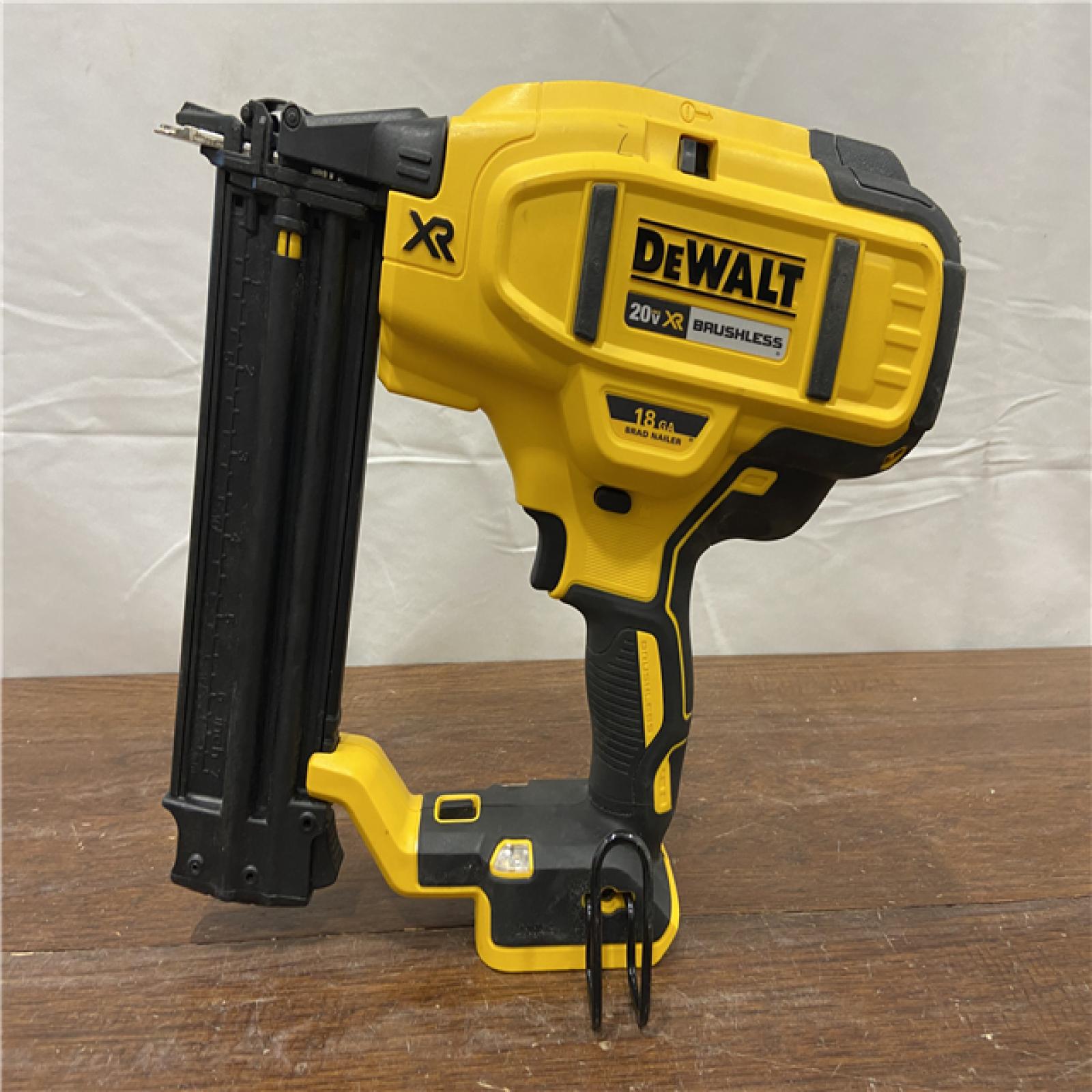 AS-IS DeWalt 20V MAX XR Lithium-Ion Electric Cordless 18-Gauge Brad Nailer (Tool Only)