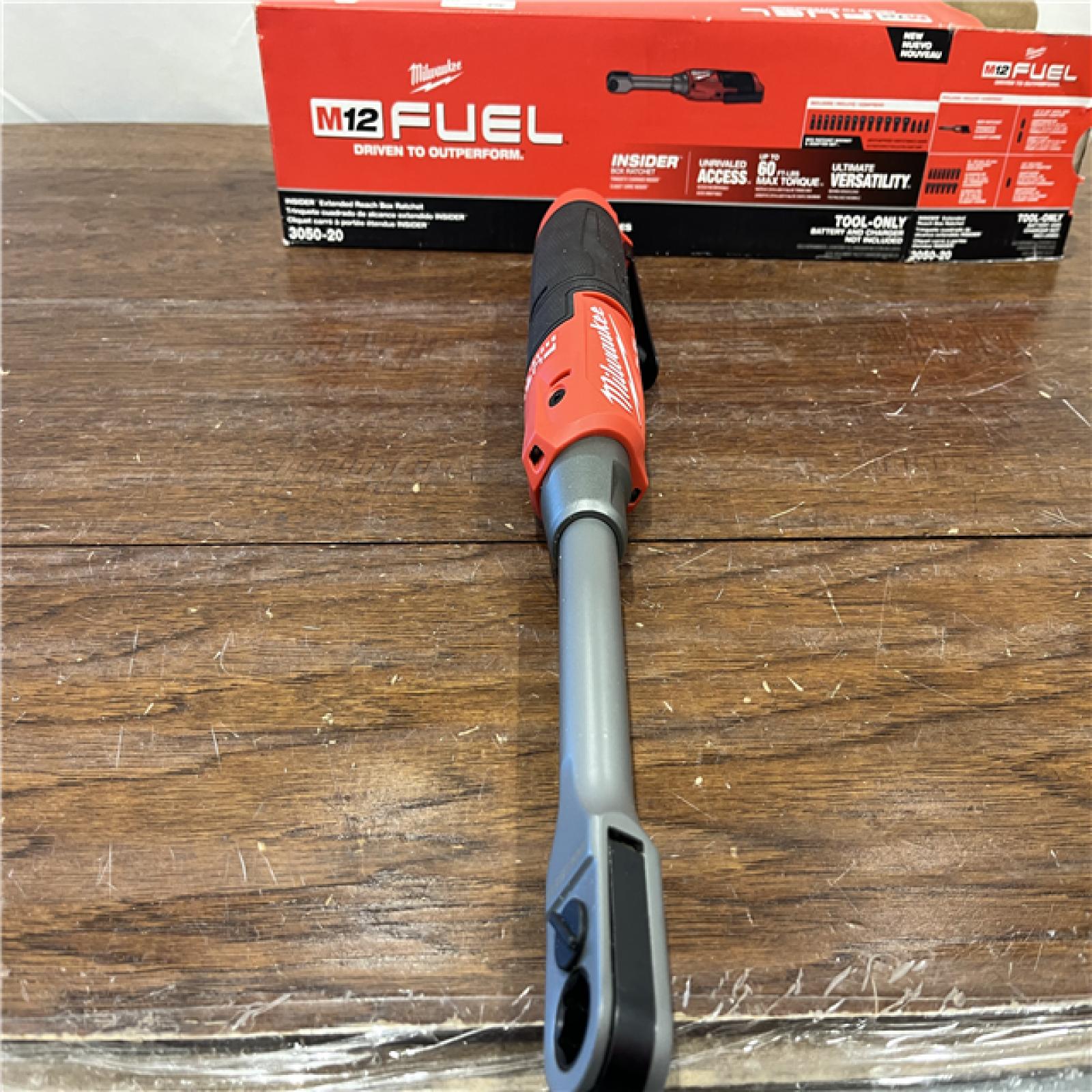 AS-IS Milwaukee M12 FUEL 8 Hedge Trimmer Cutter 2533-20 Tool Only - NEW (ROC033701)