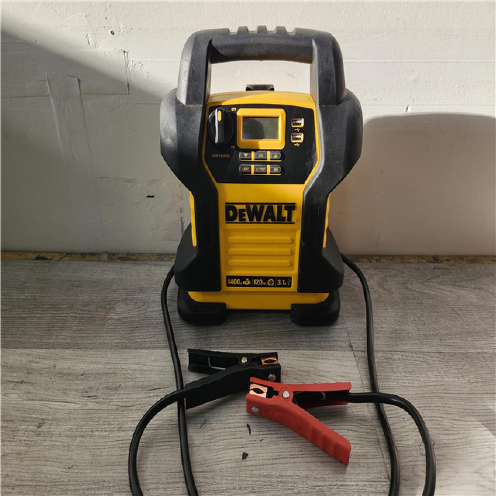 Phoenix Location DEWALT 1600 Peak Amp Jump Starter with Digital Compressor and USB Power Bank