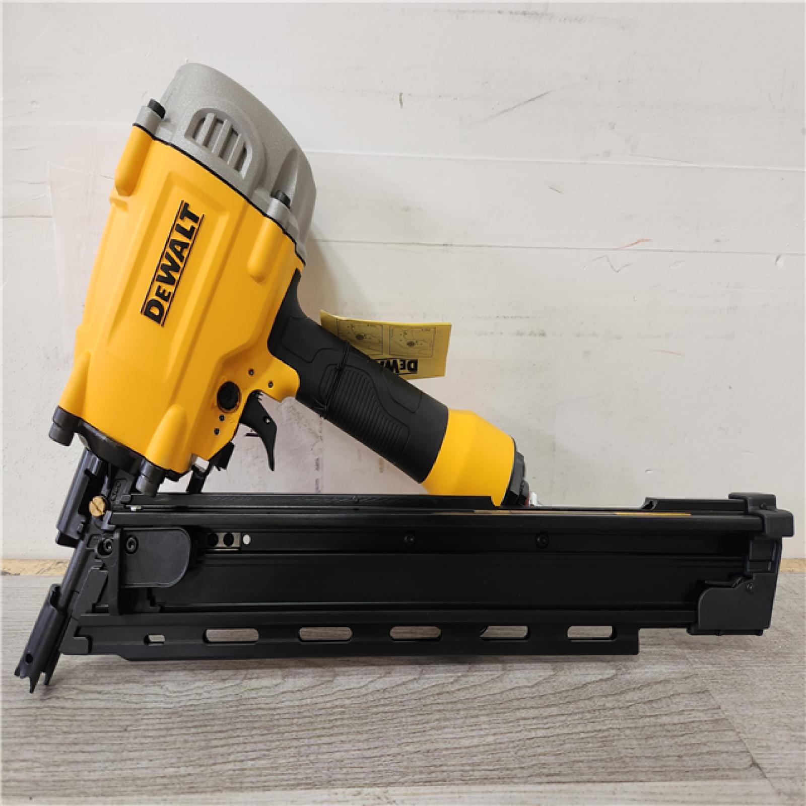 Phoenix Location DEWALT Pneumatic 28-Degree Corded Framing Nailer