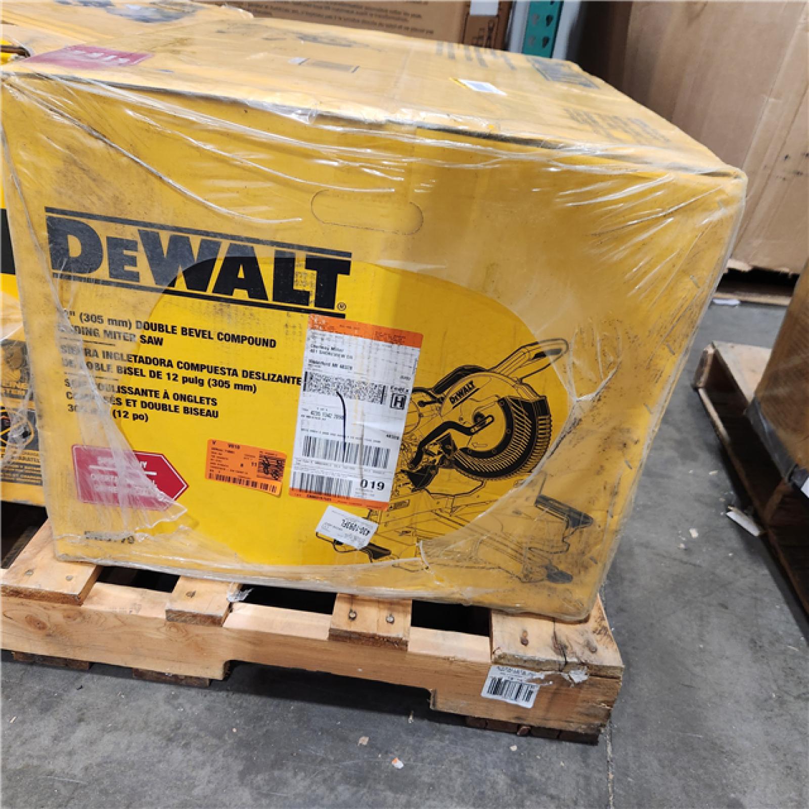 Dallas Location - NEW-  DEWALT 15 Amp Corded 12 in. Double Bevel Sliding Compound Miter Saw, Blade Wrench and Material Clamp