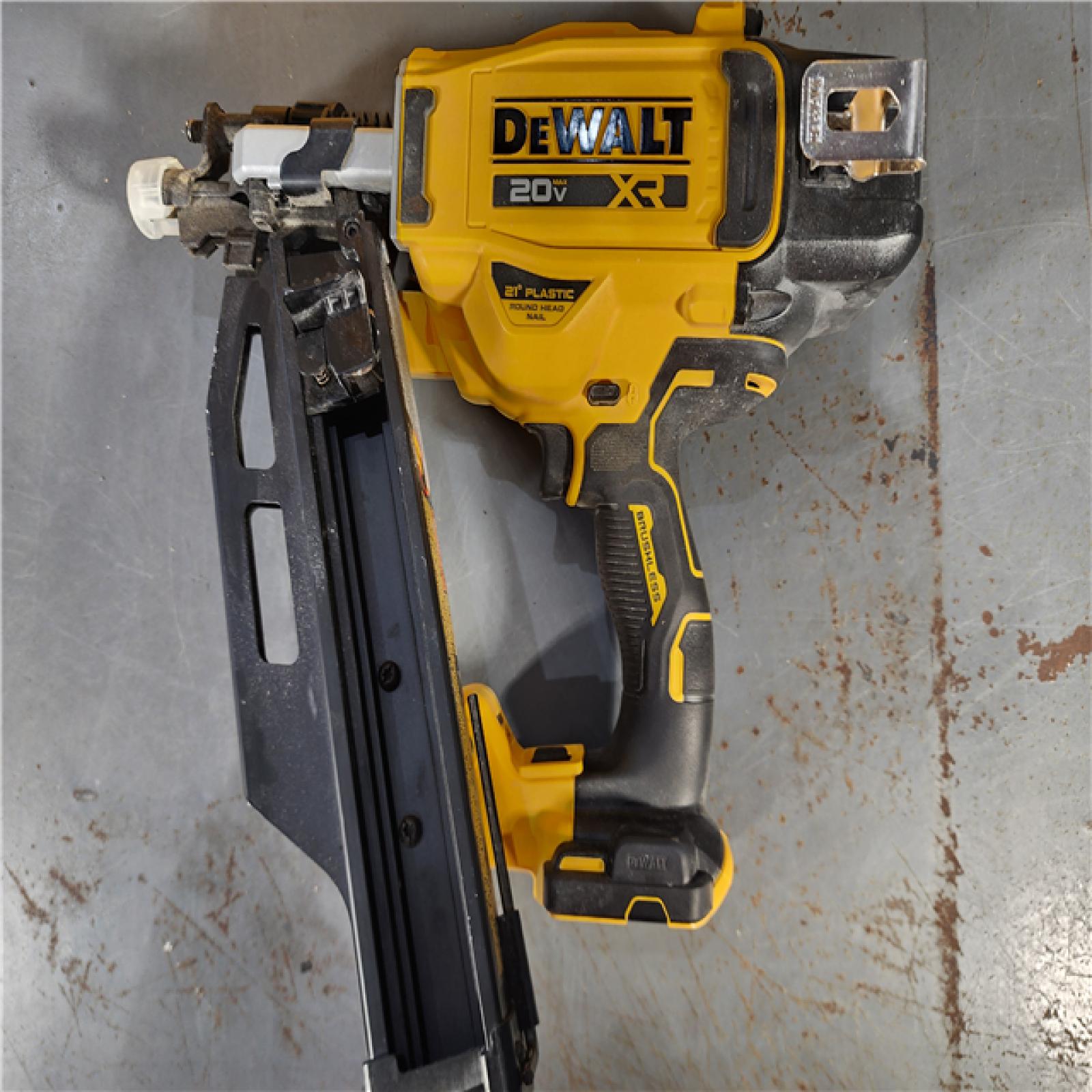 HOUSTON LOCATION - AS-IS DEWALT 20-Volt 21Â° Cordless Framing Nailer (Tool-Only)