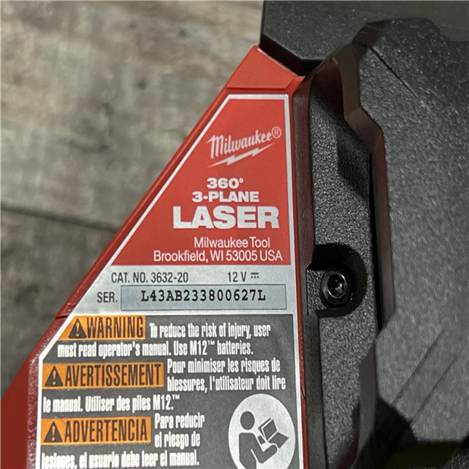 AS-IS Milwaukee-3632-21 M12 Green Beam Laser 360Â° 3-Plane Kit