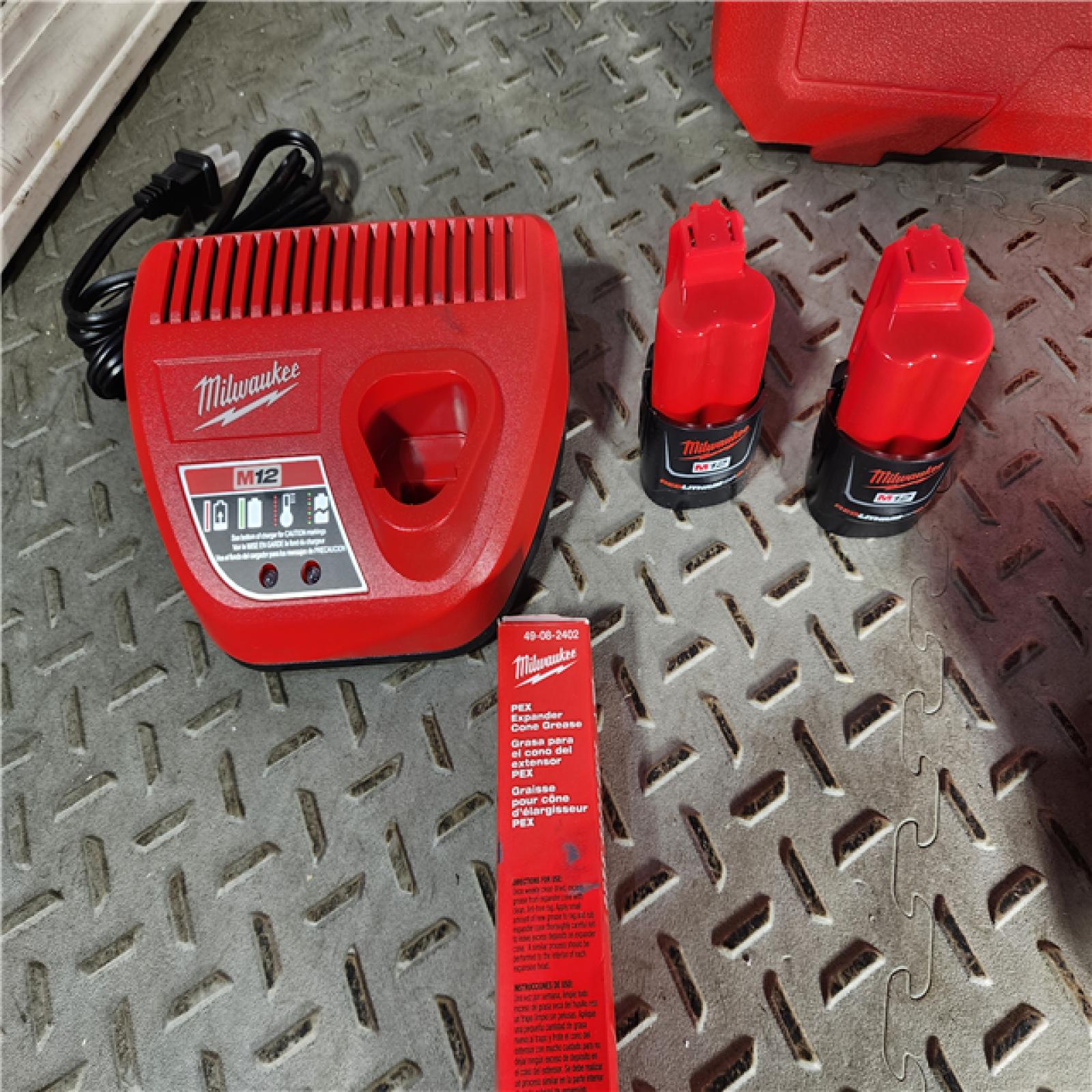 HOUSTON LOCATION - AS-IS M12 12-Volt Lithium-Ion Cordless PEX Expansion Tool Kit with (2) 2.0 Ah Batteries, (3) Expansion Heads and Hard Case