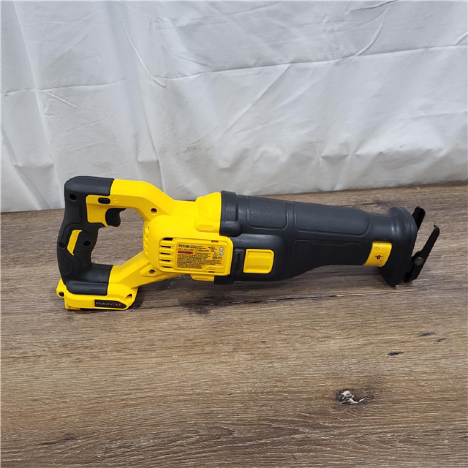 AS-IS DeWalt DCS389B FLEXVOLT 60V MAX Cordless Brushless Reciprocating Saw (Tool-Only)