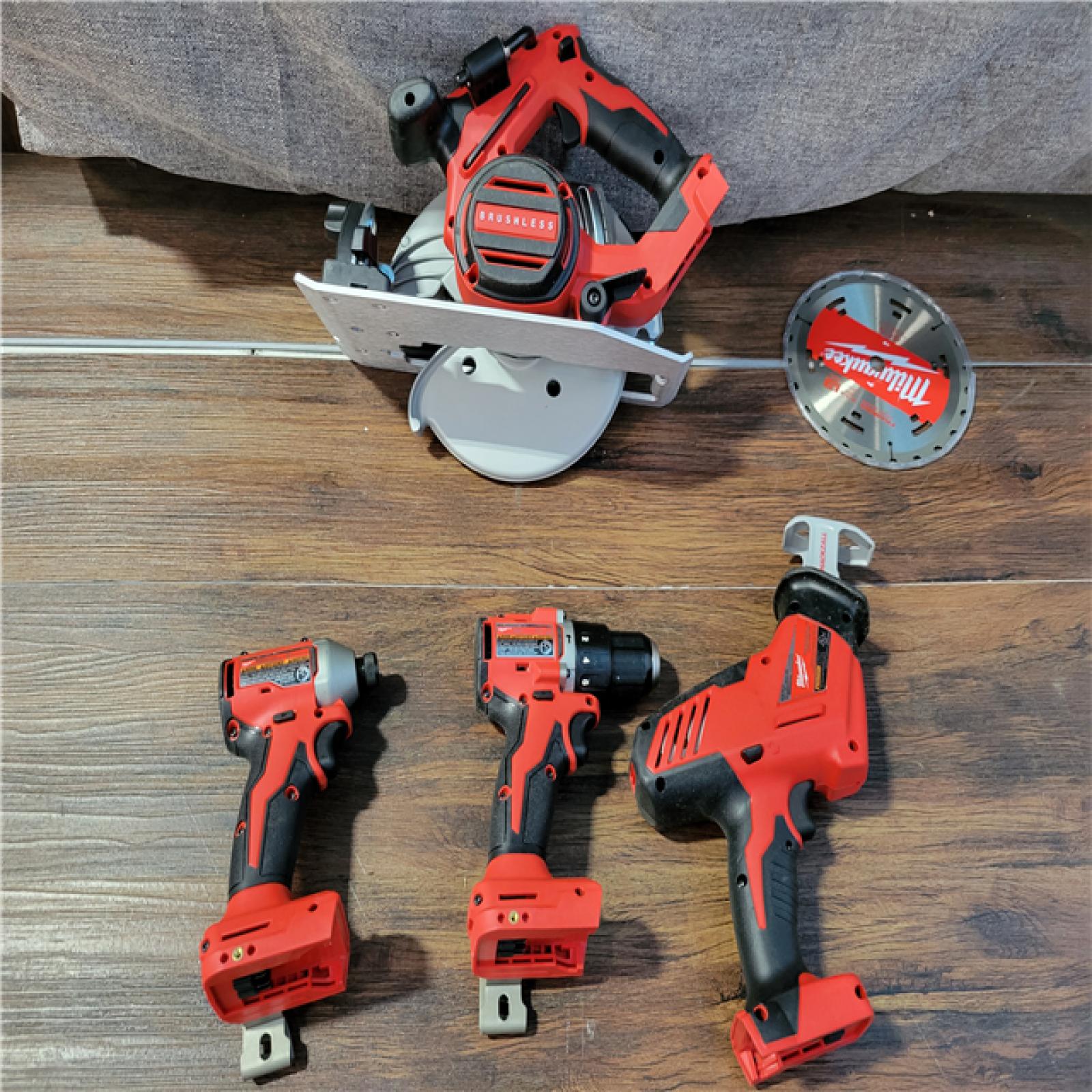 CALIFORNIA NEW MILWAUKEE M18 4-TOOL COMBO KIT (3 BATTERIES, 1 CHARGER, AND BAG INCLUDED)