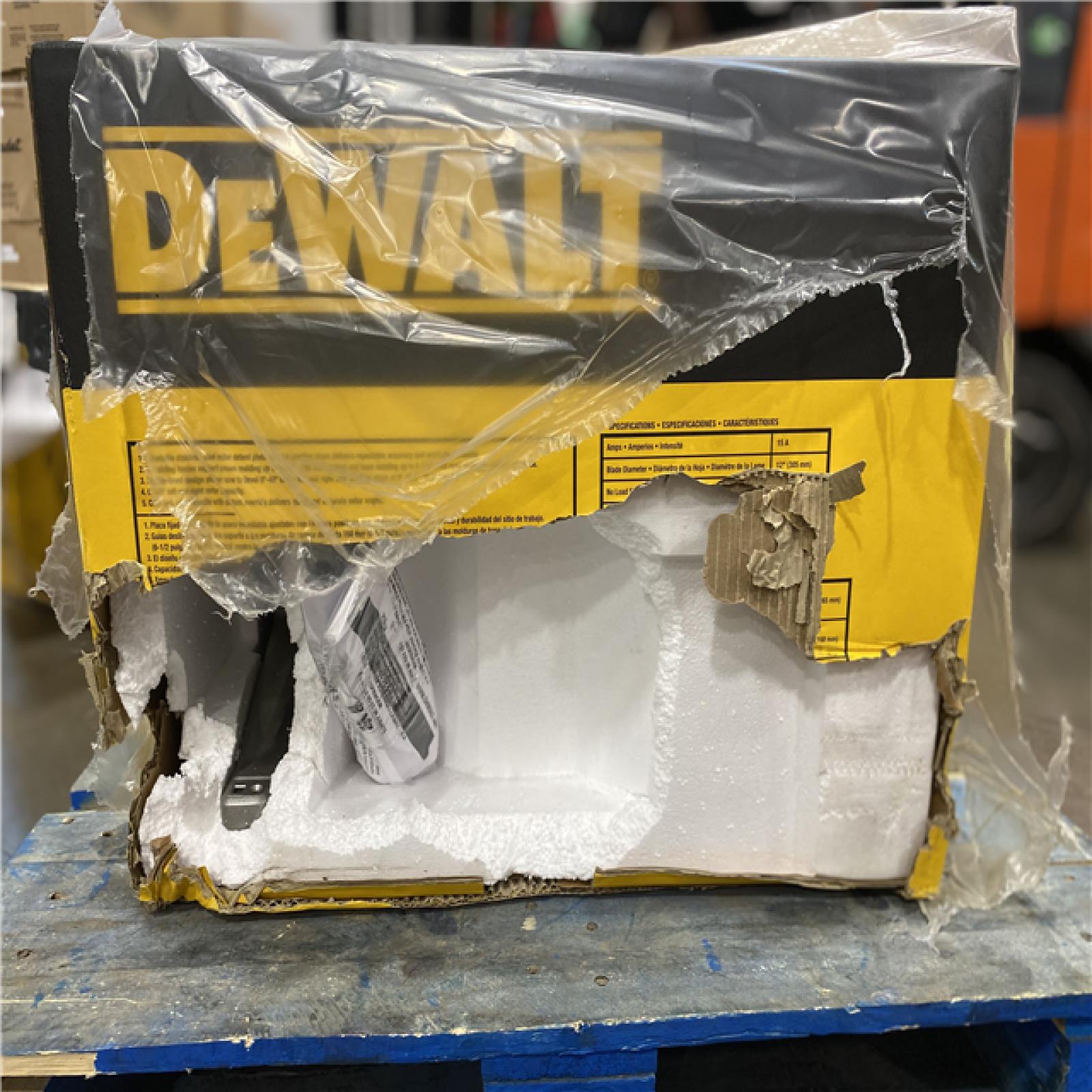 DALLAS LOCATION - DEWALT 15 Amp Corded 12 in. Compound Double Bevel Miter Saw