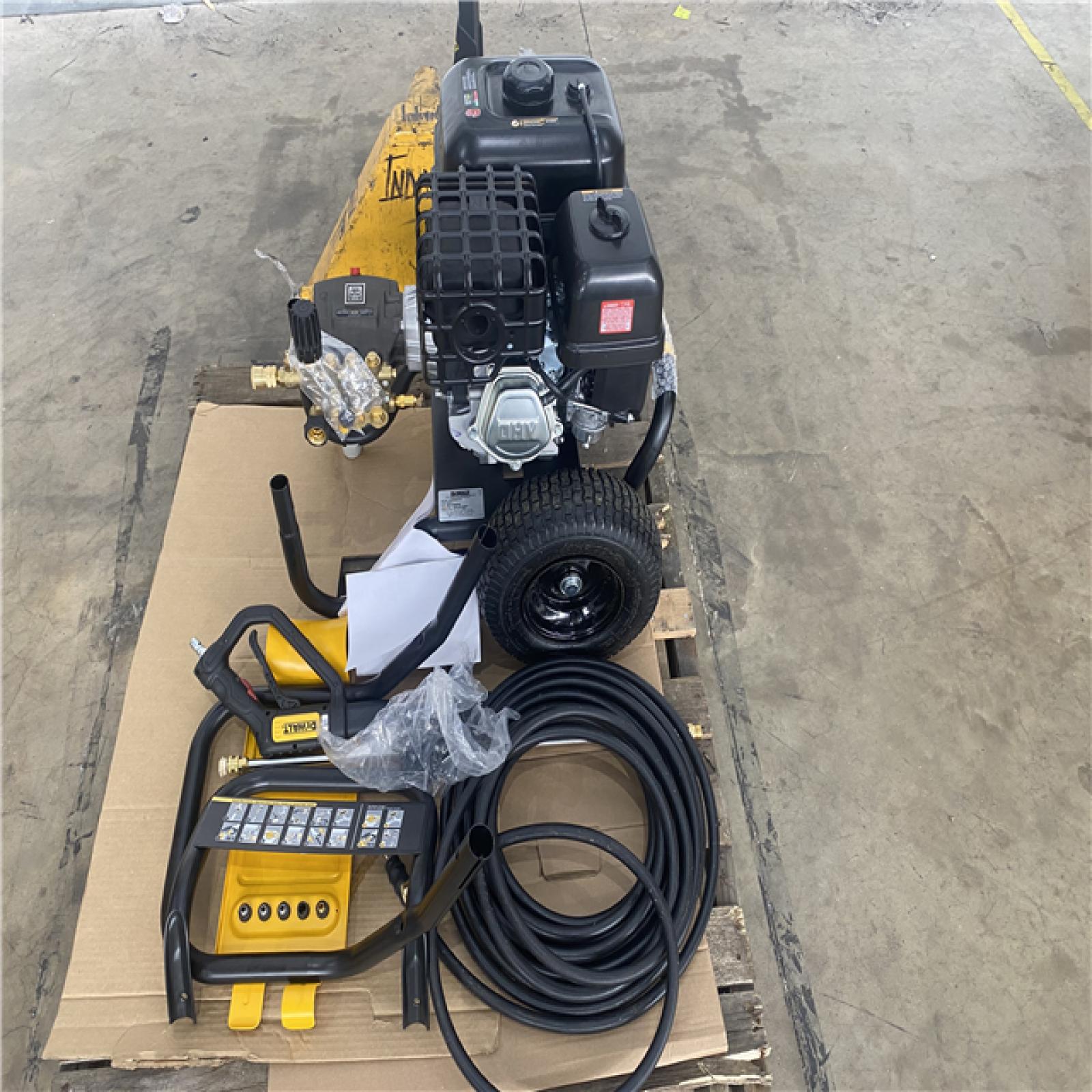 Houston Location - AS-IS Dewalt 4400 psi 4.0 GPM Pressure Washer