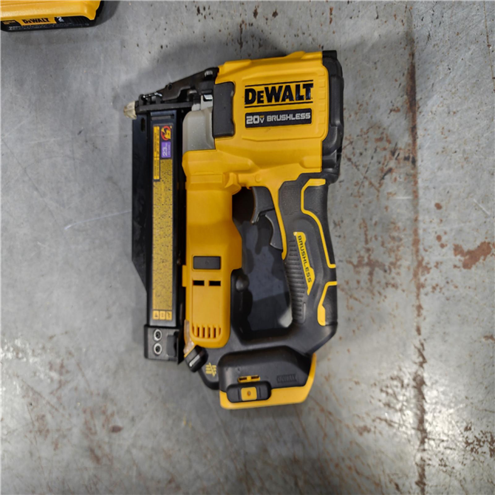 HOUSTON LOCATION - AS-IS DEWALT ATOMIC 20V MAX Lithium Ion Cordless 23 Gauge Pin Nailer Kit with 3.0Ah Battery and Charger